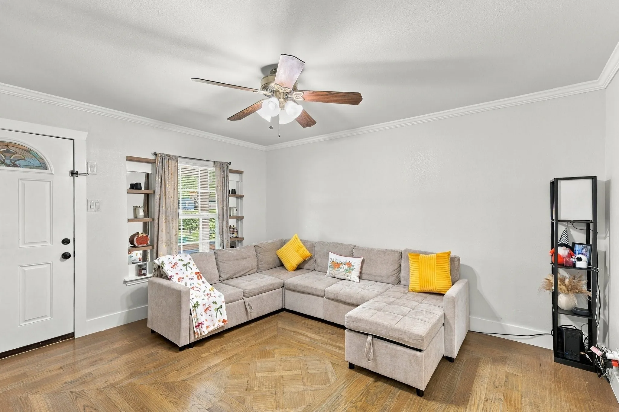 Single Family Residence For Sale in Dallas County , 3214 Parker Street, Irving, Texas 75062, 3 Bedroom, 2 Bathroom, 1 Garage spaces, 1,440 Sqft, built in 1961, mls#21383845, Real Estate Agent in Irving, Homes For Sale in Dallas county, Homes For Sale in Irving, Realtor in Irving Texas, Real Estate Brokerage Independent Realty Texas, Luminita Cordes Realtor