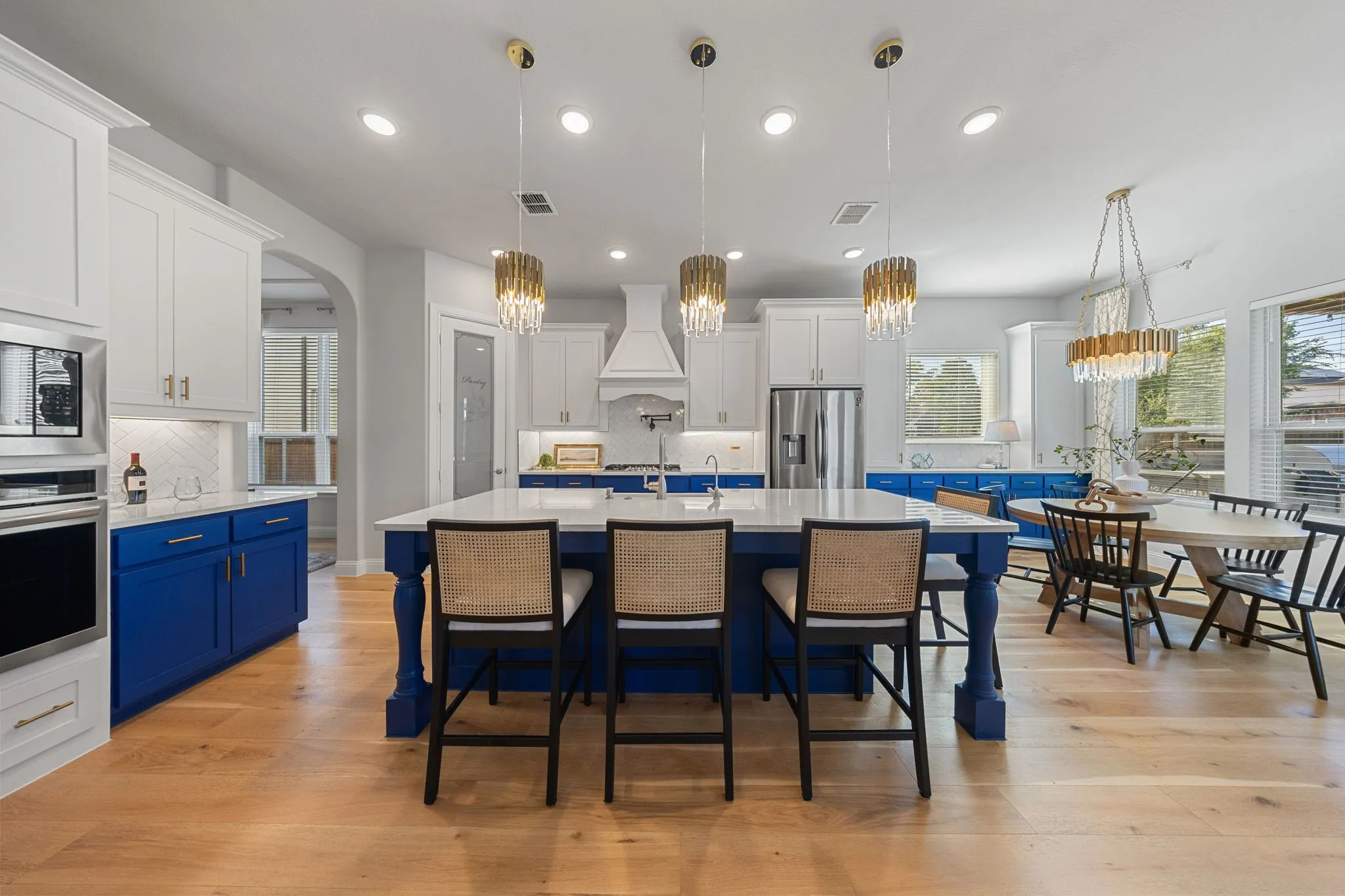 Single Family Residence For Sale in Collin County , 13492 Empire Maker Road, Frisco, Texas 75035, 5 Bedroom, 5 Bathroom, 3 Garage spaces, 3,872 Sqft, built in 2021, mls#21381465, Real Estate Agent in Frisco, Homes For Sale in Collin county, Homes For Sale in Frisco, Realtor in Frisco Texas, Real Estate Brokerage Independent Realty Texas, Luminita Cordes Realtor