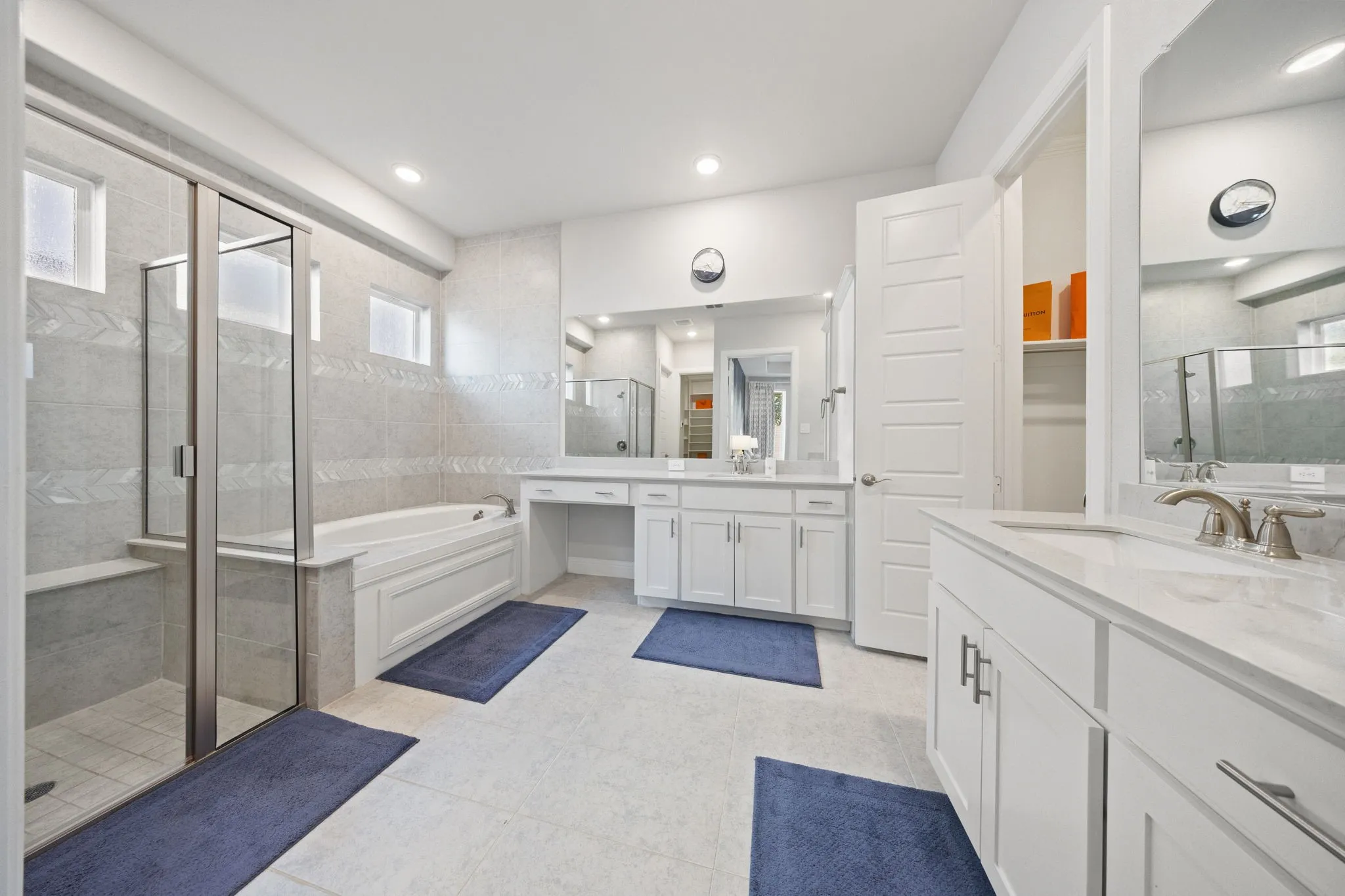 Single Family Residence For Sale in Collin County , 13492 Empire Maker Road, Frisco, Texas 75035, 5 Bedroom, 5 Bathroom, 3 Garage spaces, 3,872 Sqft, built in 2021, mls#21381465, Real Estate Agent in Frisco, Homes For Sale in Collin county, Homes For Sale in Frisco, Realtor in Frisco Texas, Real Estate Brokerage Independent Realty Texas, Luminita Cordes Realtor