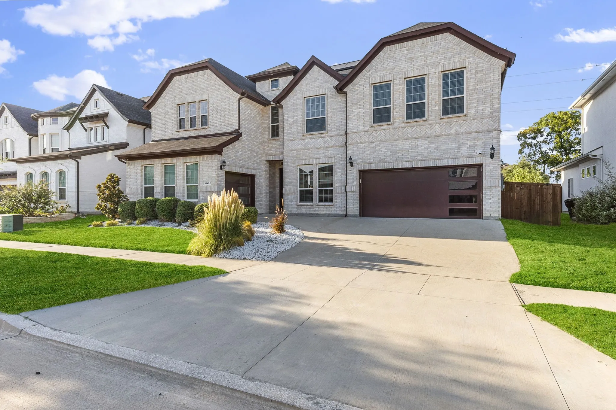 Single Family Residence For Sale in Collin County , 13492 Empire Maker Road, Frisco, Texas 75035, 5 Bedroom, 5 Bathroom, 3 Garage spaces, 3,872 Sqft, built in 2021, mls#21381465, Real Estate Agent in Frisco, Homes For Sale in Collin county, Homes For Sale in Frisco, Realtor in Frisco Texas, Real Estate Brokerage Independent Realty Texas, Luminita Cordes Realtor