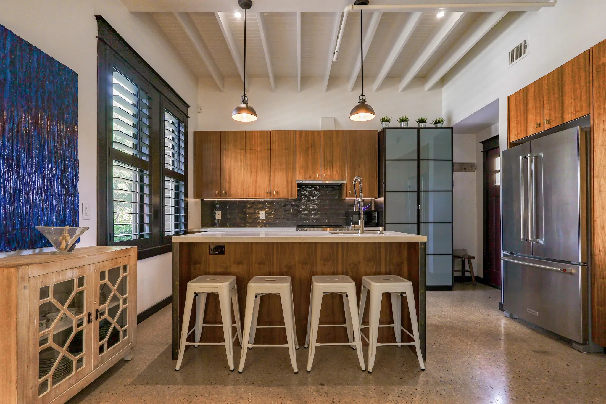 Condominium For Sale in Dallas County , 1038 Kings Highway 1, Dallas, Texas 75208, 2 Bedroom, 2 Bathroom, 1 Garage spaces, 1,574 Sqft, built in 2015, mls#21383803, Real Estate Agent in Dallas, Homes For Sale in Dallas county, Homes For Sale in Dallas, Realtor in Dallas Texas, Real Estate Brokerage Independent Realty Texas, Luminita Cordes Realtor
