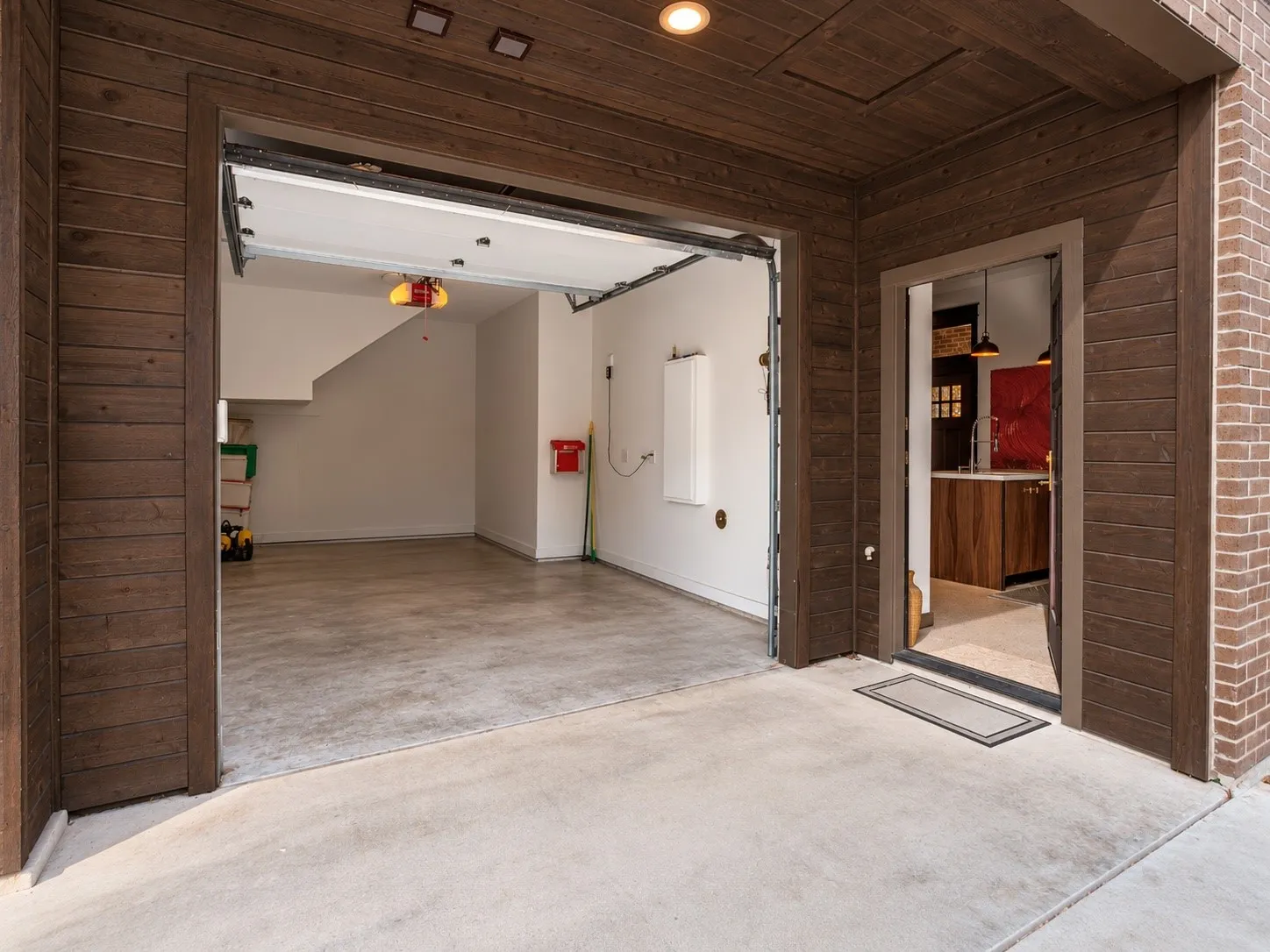 Condominium For Sale in Dallas County , 1038 Kings Highway 1, Dallas, Texas 75208, 2 Bedroom, 2 Bathroom, 1 Garage spaces, 1,574 Sqft, built in 2015, mls#21383803, Real Estate Agent in Dallas, Homes For Sale in Dallas county, Homes For Sale in Dallas, Realtor in Dallas Texas, Real Estate Brokerage Independent Realty Texas, Luminita Cordes Realtor