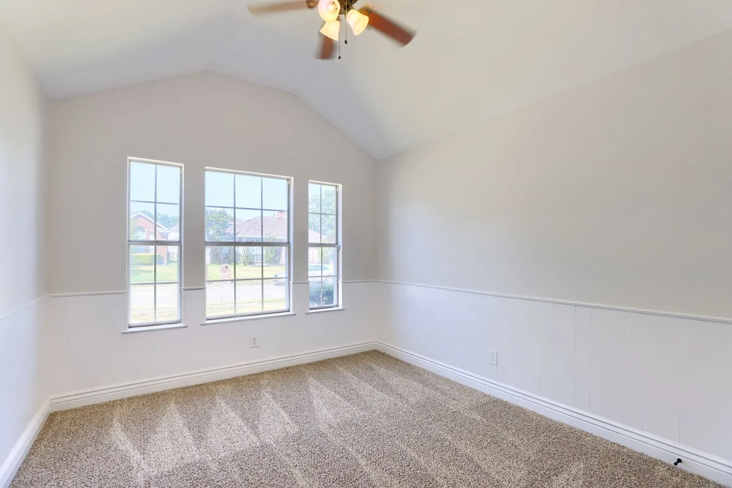 Single Family Residence For Sale in Dallas County , 920 Jacksonhole Lane, Mesquite, Texas 75149, 3 Bedroom, 2 Bathroom, 2 Garage spaces, 1,779 Sqft, built in 1988, mls#21377593, Real Estate Agent in Mesquite, Homes For Sale in Dallas county, Homes For Sale in Mesquite, Realtor in Mesquite Texas, Real Estate Brokerage Independent Realty Texas, Luminita Cordes Realtor
