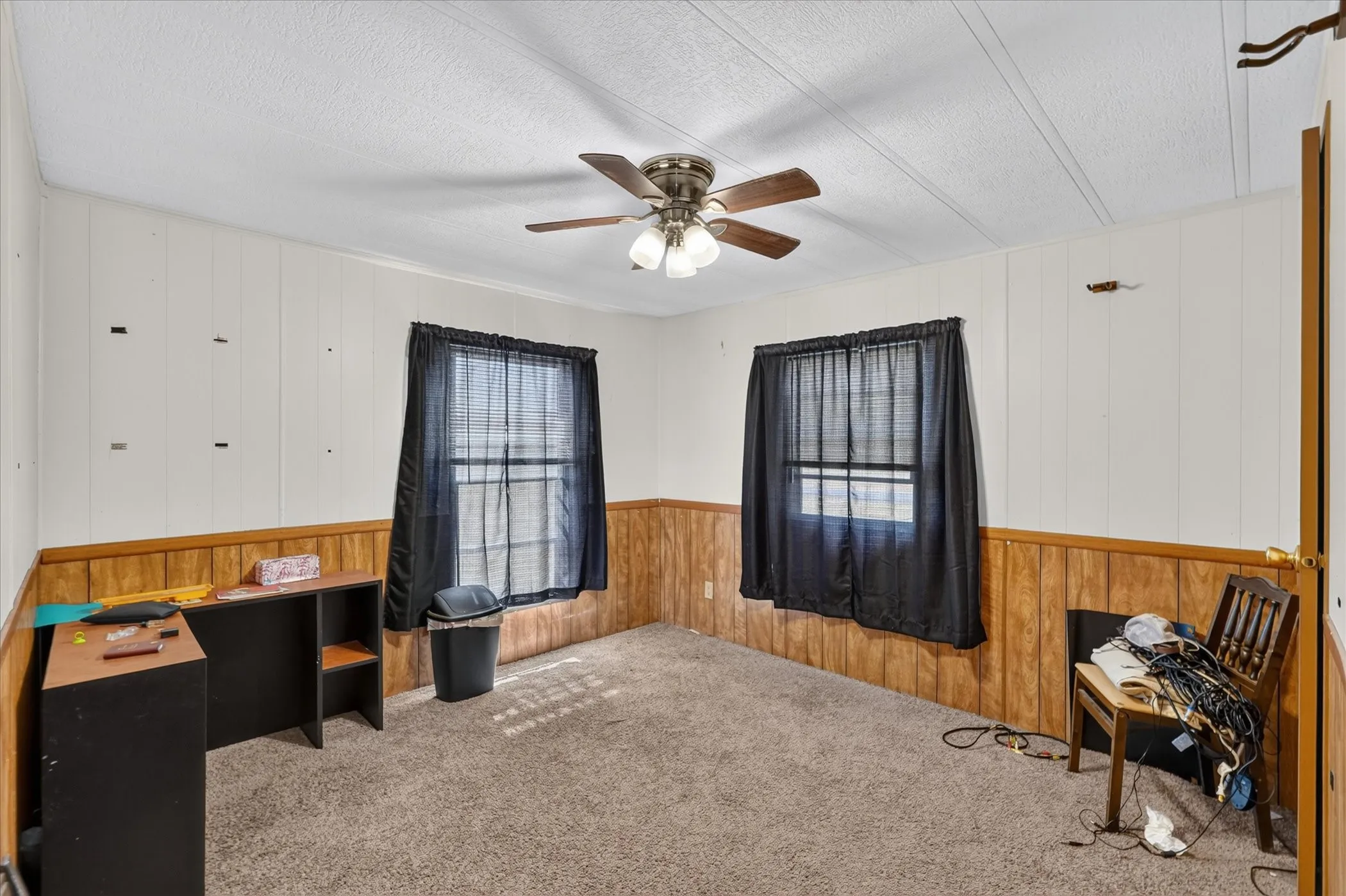 Mobile Home For Sale in Collin County , 11929 County Road 950, Rockwall, Texas 75087, 3 Bedroom, 2 Bathroom, Garage spaces, 1,344 Sqft, built in 1980, mls#21383860, Real Estate Agent in Rockwall, Homes For Sale in Collin county, Homes For Sale in Rockwall, Realtor in Rockwall Texas, Real Estate Brokerage Independent Realty Texas, Luminita Cordes Realtor