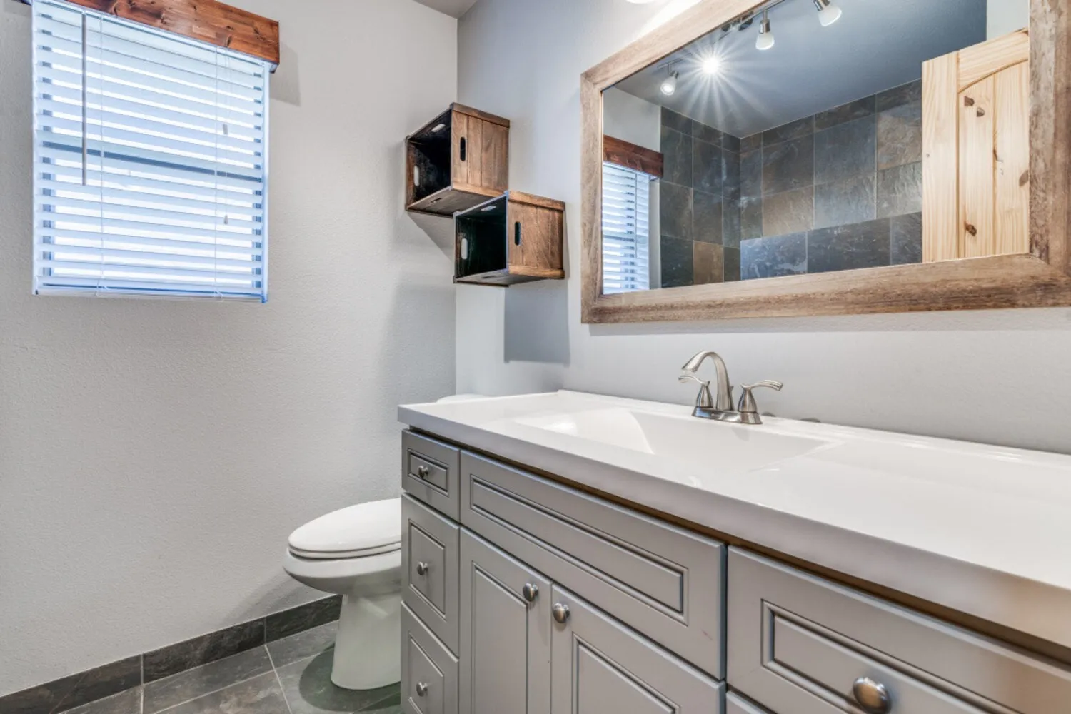 Single Family Residence For Rent in Rockwall County , 412 Autumn Trail, Royse City, Texas 75189, 3 Bedroom, 2 Bathroom, 2 Garage spaces, 1,497 Sqft, built in 2006, mls#21383874, Real Estate Agent in Royse City, Homes For Rent in Rockwall county, Homes For Rent in Royse City, Realtor in Royse City Texas, Real Estate Brokerage Independent Realty Texas, Luminita Cordes Realtor