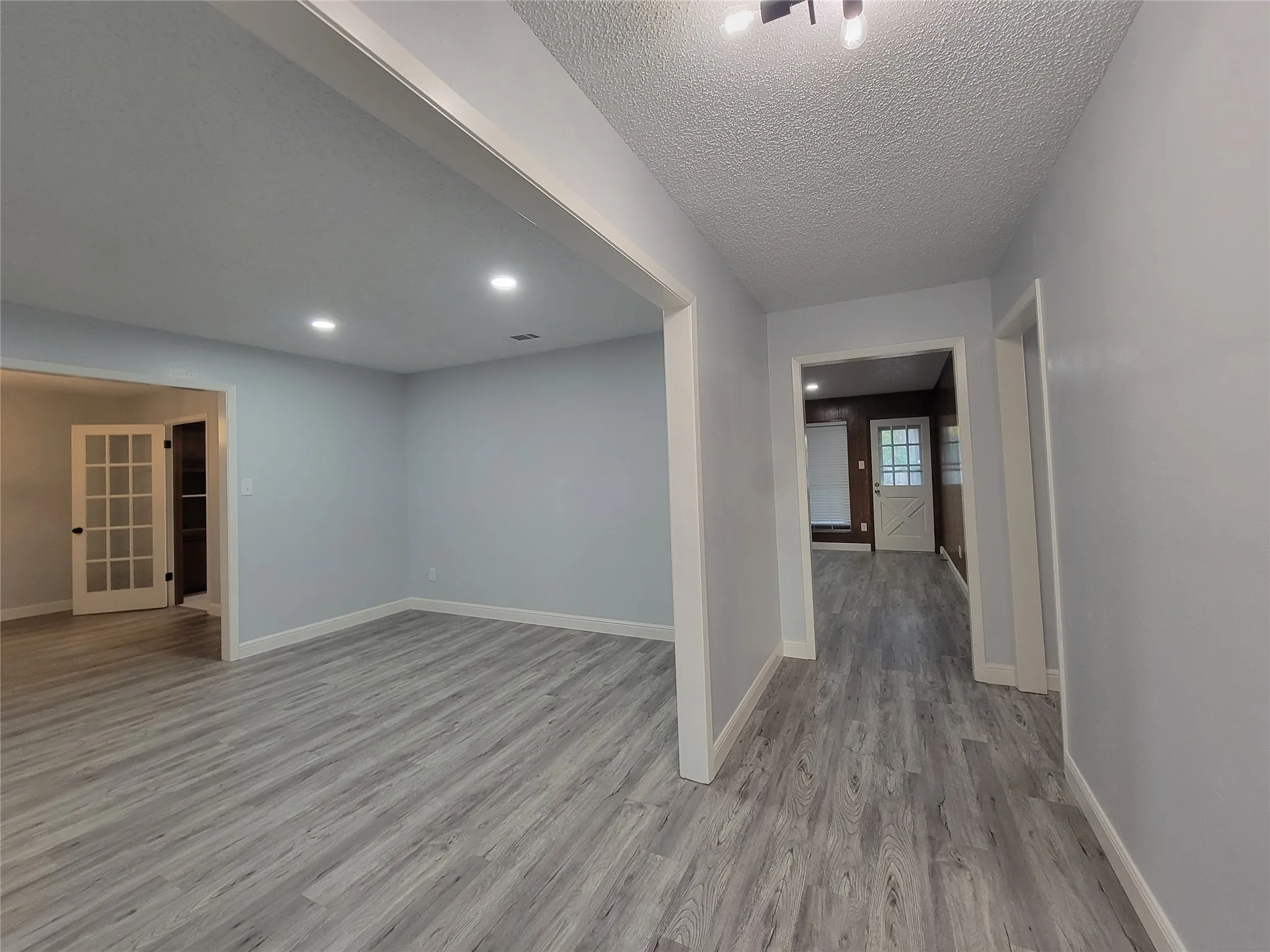 Single Family Residence For Rent in Tarrant County , 7405 Pinehurst Drive W, Fort Worth, Texas 76134, 3 Bedroom, 2 Bathroom, 2 Garage spaces, 1,880 Sqft, built in 1971, mls#21383857, Real Estate Agent in Fort Worth, Homes For Rent in Tarrant county, Homes For Rent in Fort Worth, Realtor in Fort Worth Texas, Real Estate Brokerage Independent Realty Texas, Luminita Cordes Realtor