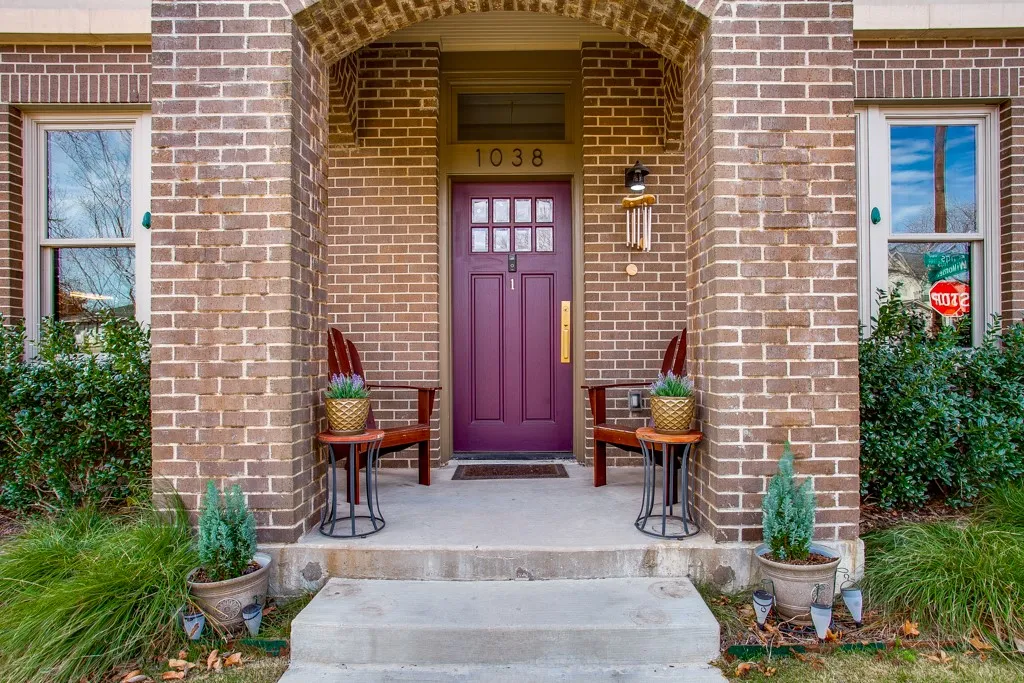 Condominium For Rent in Dallas County , 1038 Kings Highway 1, Dallas, Texas 75208, 2 Bedroom, 3 Bathroom, 1 Garage spaces, 1,574 Sqft, built in 2015, mls#21383877, Real Estate Agent in Dallas, Homes For Rent in Dallas county, Homes For Rent in Dallas, Realtor in Dallas Texas, Real Estate Brokerage Independent Realty Texas, Luminita Cordes Realtor