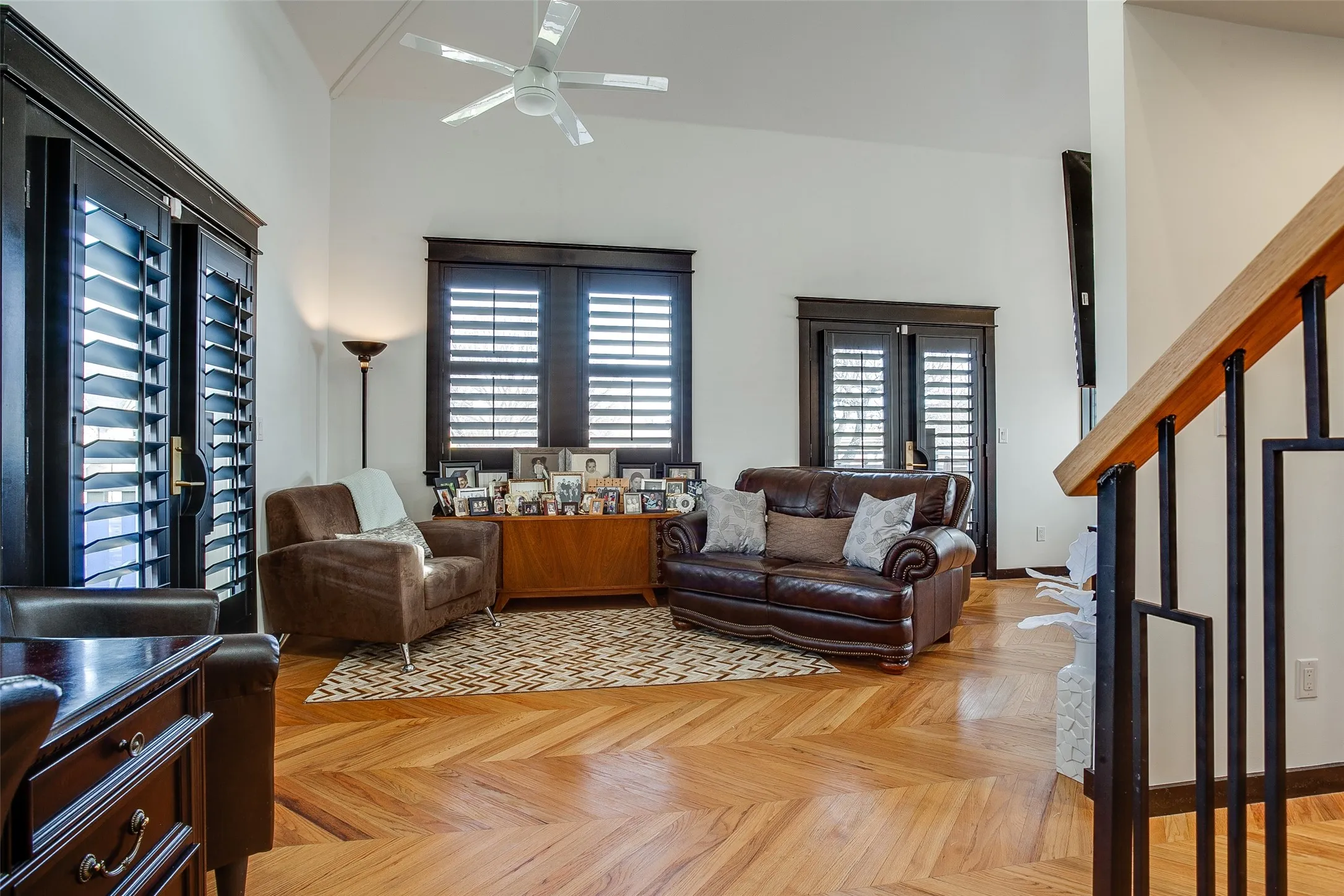 2nd Floor Living Room