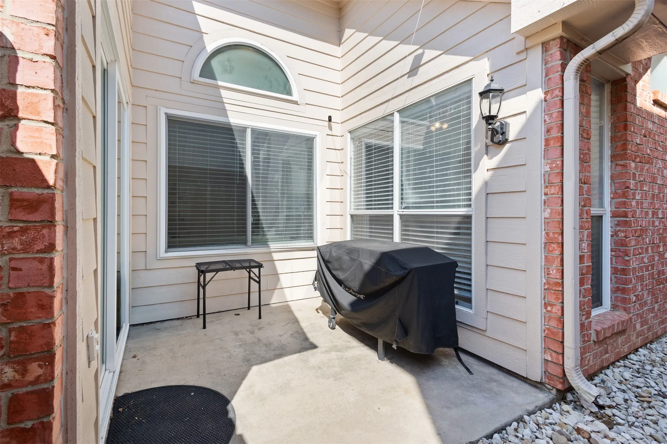 Single Family Residence For Sale in Tarrant County , 4729 Grant Park Avenue, Fort Worth, Texas 76137, 4 Bedroom, 2 Bathroom, 2 Garage spaces, 1,886 Sqft, built in 1996, mls#21381280, Real Estate Agent in Fort Worth, Homes For Sale in Tarrant county, Homes For Sale in Fort Worth, Realtor in Fort Worth Texas, Real Estate Brokerage Independent Realty Texas, Luminita Cordes Realtor