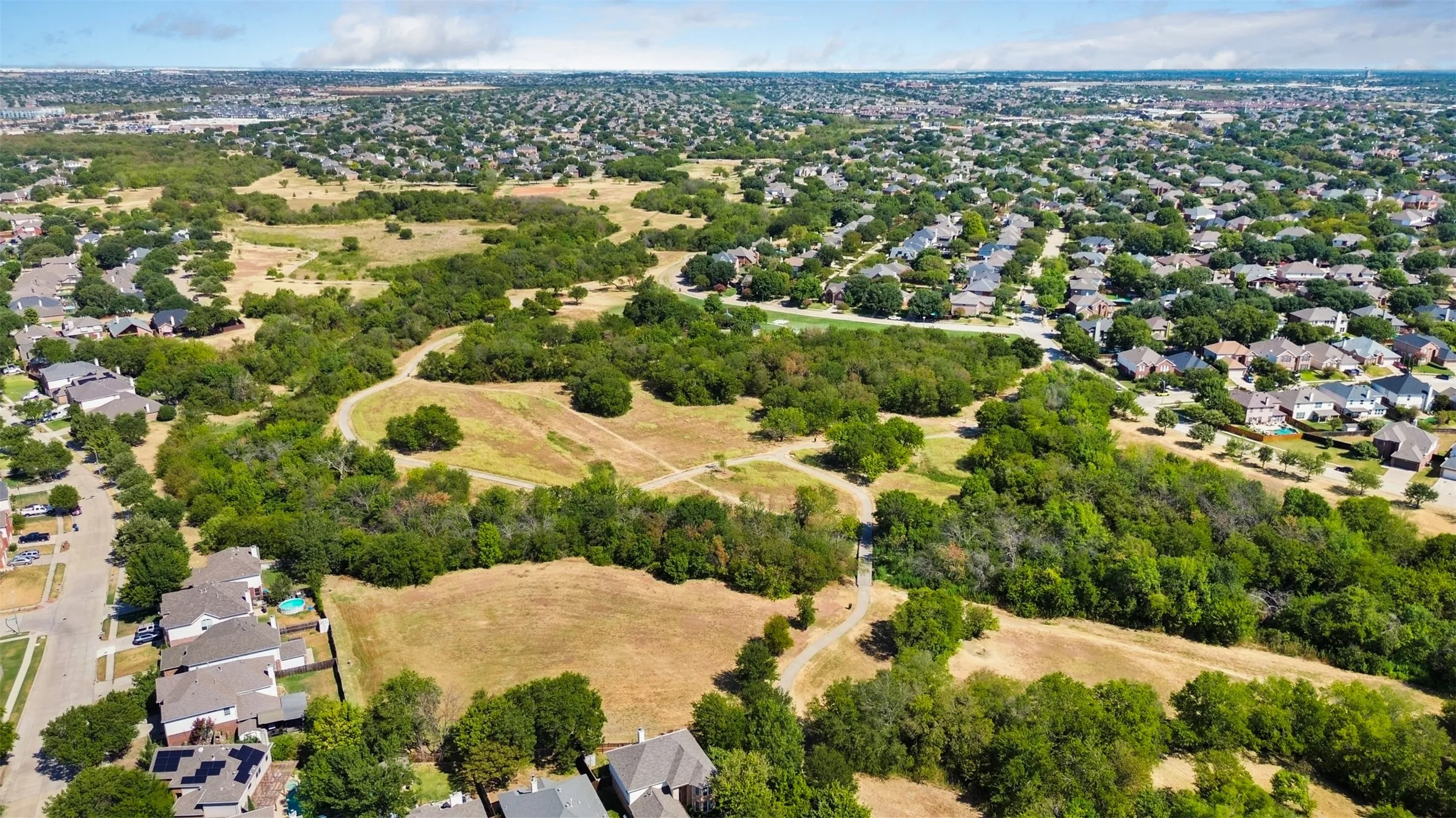 Single Family Residence For Sale in Tarrant County , 4729 Grant Park Avenue, Fort Worth, Texas 76137, 4 Bedroom, 2 Bathroom, 2 Garage spaces, 1,886 Sqft, built in 1996, mls#21381280, Real Estate Agent in Fort Worth, Homes For Sale in Tarrant county, Homes For Sale in Fort Worth, Realtor in Fort Worth Texas, Real Estate Brokerage Independent Realty Texas, Luminita Cordes Realtor