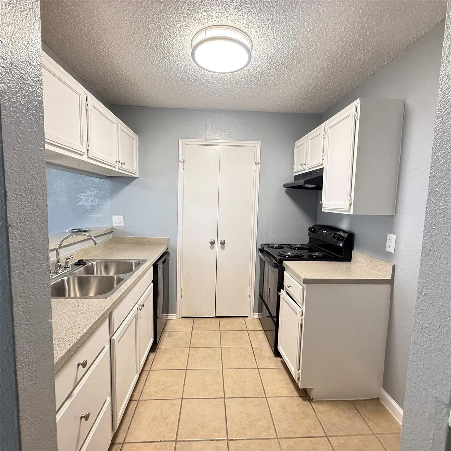 Single Family Residence For Rent in Dallas County , 902 Binbrook Drive, Mesquite, Texas 75149, 3 Bedroom, 2 Bathroom, 2 Garage spaces, 1,143 Sqft, built in 1986, mls#21383876, Real Estate Agent in Mesquite, Homes For Rent in Dallas county, Homes For Rent in Mesquite, Realtor in Mesquite Texas, Real Estate Brokerage Independent Realty Texas, Luminita Cordes Realtor