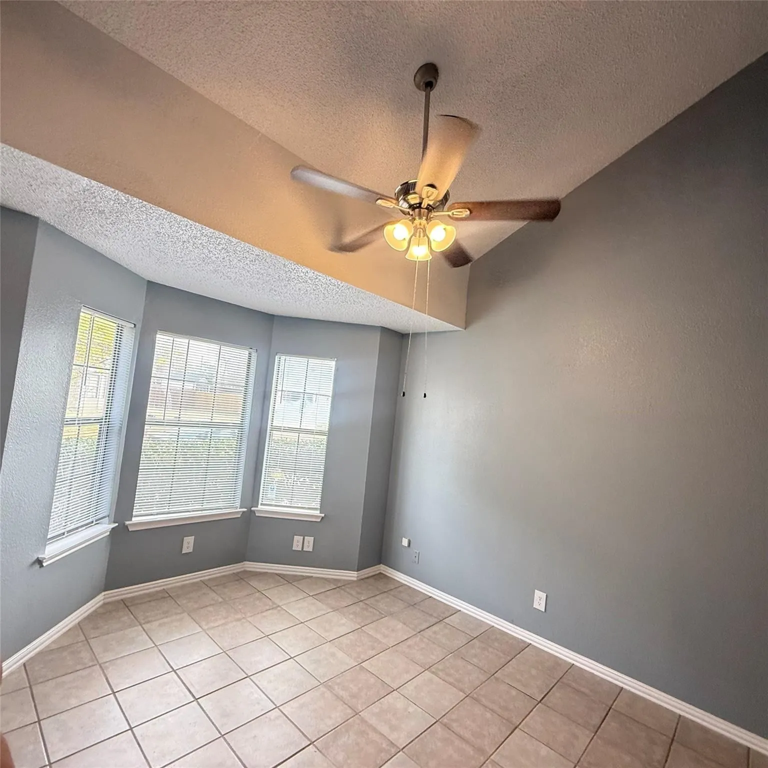 Single Family Residence For Rent in Dallas County , 902 Binbrook Drive, Mesquite, Texas 75149, 3 Bedroom, 2 Bathroom, 2 Garage spaces, 1,143 Sqft, built in 1986, mls#21383876, Real Estate Agent in Mesquite, Homes For Rent in Dallas county, Homes For Rent in Mesquite, Realtor in Mesquite Texas, Real Estate Brokerage Independent Realty Texas, Luminita Cordes Realtor