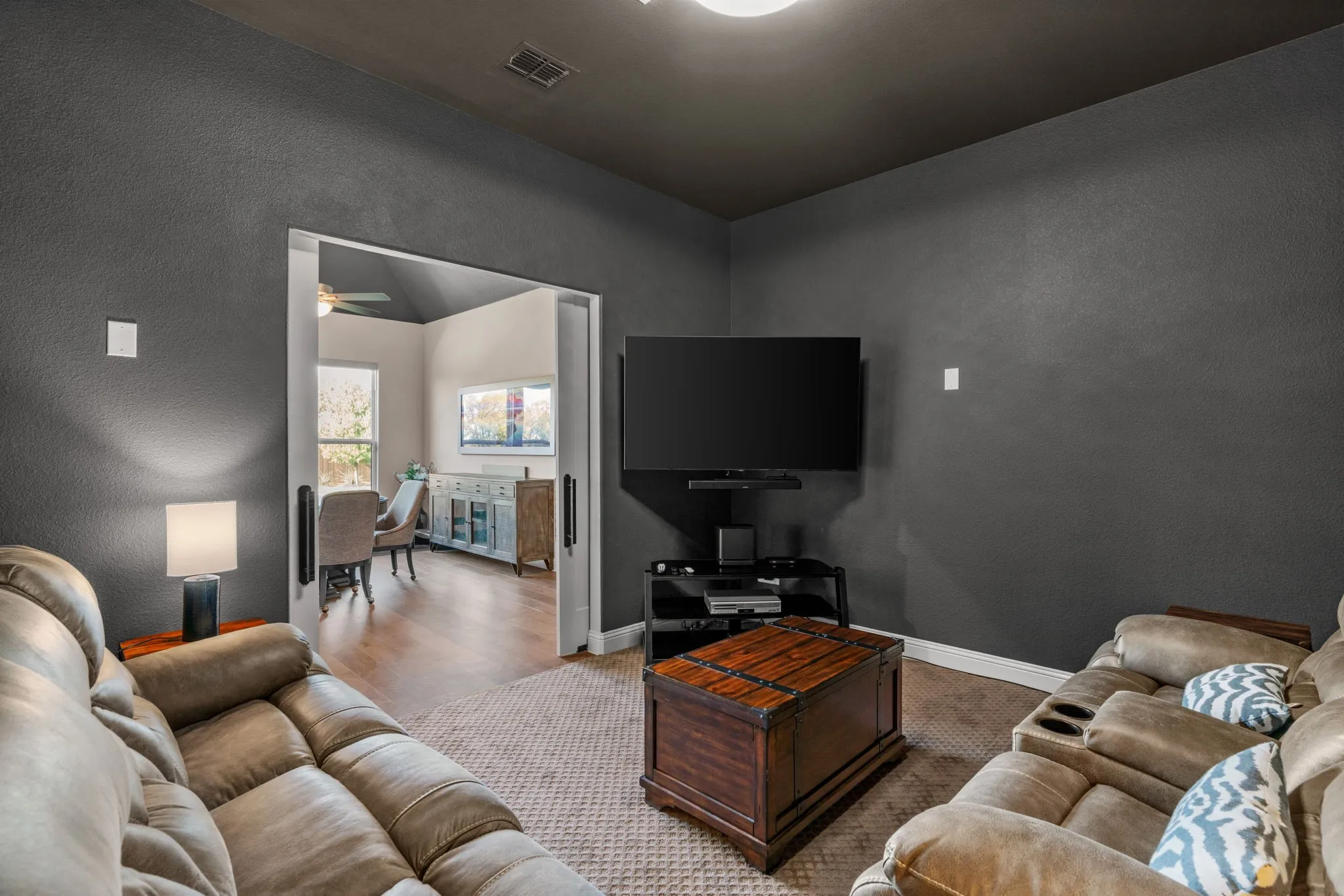 Single Family Residence For Sale in Denton County , 11508 Hickory Falls Drive, Argyle, Texas 76226, 4 Bedroom, 5 Bathroom, 3 Garage spaces, 4,307 Sqft, built in 2020, mls#21375292, Real Estate Agent in Argyle, Homes For Sale in Denton county, Homes For Sale in Argyle, Realtor in Argyle Texas, Real Estate Brokerage Independent Realty Texas, Luminita Cordes Realtor