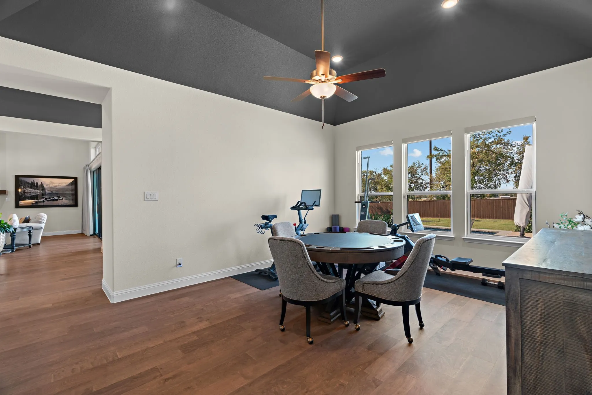 Single Family Residence For Sale in Denton County , 11508 Hickory Falls Drive, Argyle, Texas 76226, 4 Bedroom, 5 Bathroom, 3 Garage spaces, 4,307 Sqft, built in 2020, mls#21375292, Real Estate Agent in Argyle, Homes For Sale in Denton county, Homes For Sale in Argyle, Realtor in Argyle Texas, Real Estate Brokerage Independent Realty Texas, Luminita Cordes Realtor