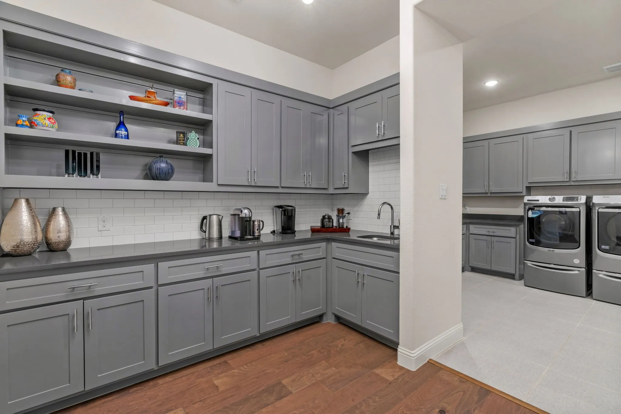 Single Family Residence For Sale in Denton County , 11508 Hickory Falls Drive, Argyle, Texas 76226, 4 Bedroom, 5 Bathroom, 3 Garage spaces, 4,307 Sqft, built in 2020, mls#21375292, Real Estate Agent in Argyle, Homes For Sale in Denton county, Homes For Sale in Argyle, Realtor in Argyle Texas, Real Estate Brokerage Independent Realty Texas, Luminita Cordes Realtor