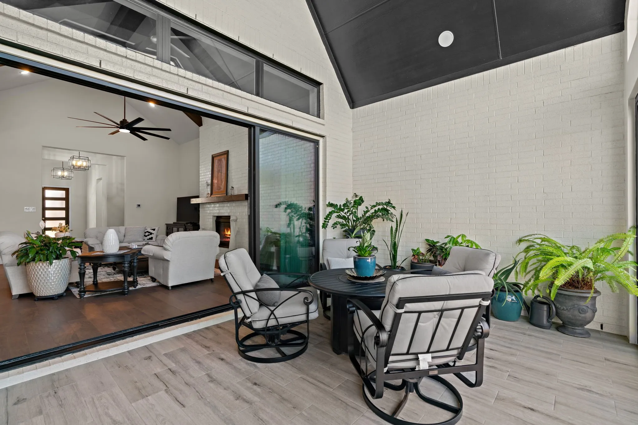 Single Family Residence For Sale in Denton County , 11508 Hickory Falls Drive, Argyle, Texas 76226, 4 Bedroom, 5 Bathroom, 3 Garage spaces, 4,307 Sqft, built in 2020, mls#21375292, Real Estate Agent in Argyle, Homes For Sale in Denton county, Homes For Sale in Argyle, Realtor in Argyle Texas, Real Estate Brokerage Independent Realty Texas, Luminita Cordes Realtor