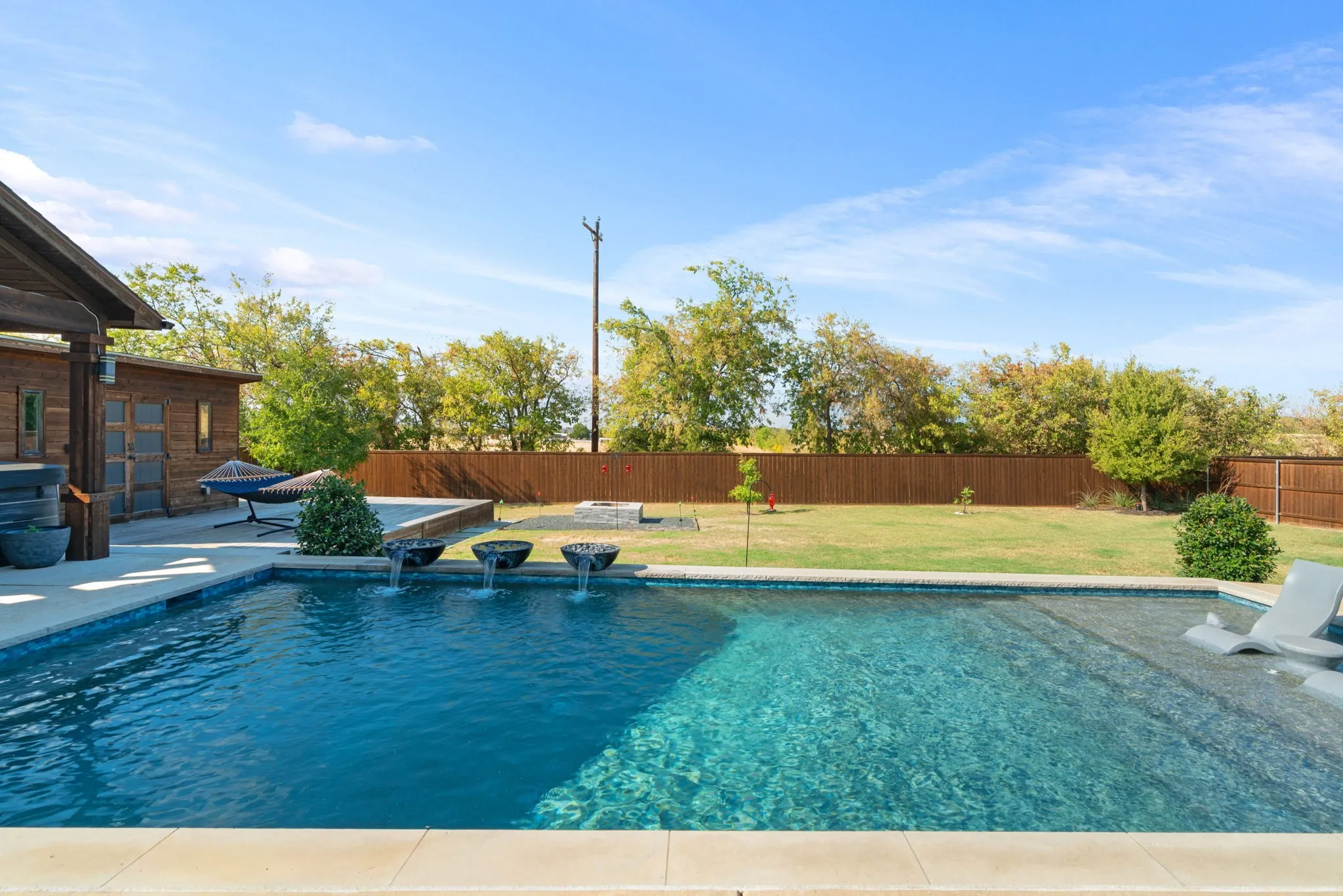 Single Family Residence For Sale in Denton County , 11508 Hickory Falls Drive, Argyle, Texas 76226, 4 Bedroom, 5 Bathroom, 3 Garage spaces, 4,307 Sqft, built in 2020, mls#21375292, Real Estate Agent in Argyle, Homes For Sale in Denton county, Homes For Sale in Argyle, Realtor in Argyle Texas, Real Estate Brokerage Independent Realty Texas, Luminita Cordes Realtor