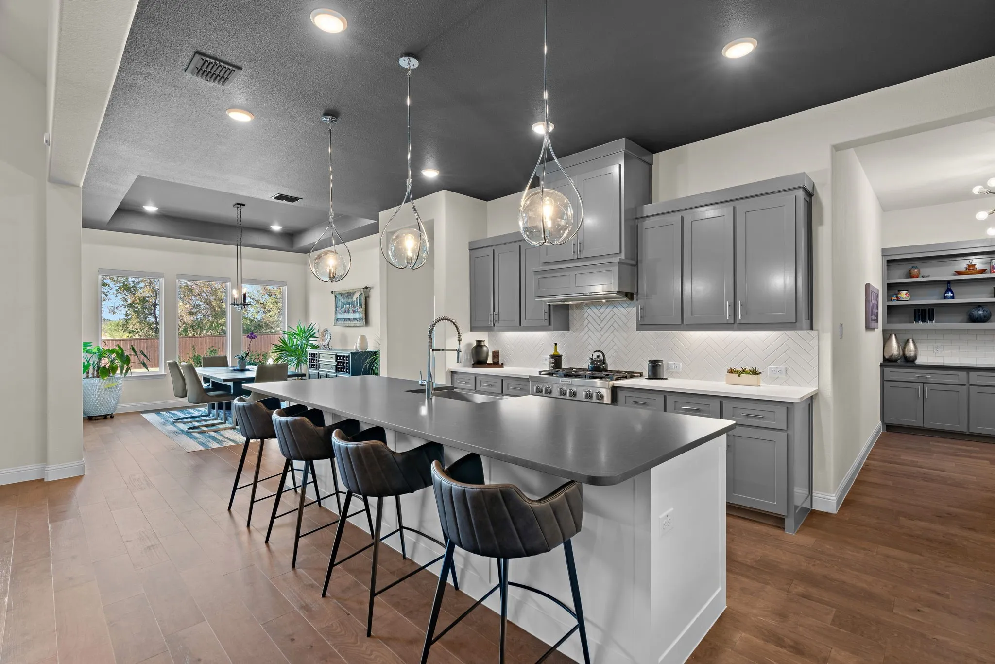 Single Family Residence For Sale in Denton County , 11508 Hickory Falls Drive, Argyle, Texas 76226, 4 Bedroom, 5 Bathroom, 3 Garage spaces, 4,307 Sqft, built in 2020, mls#21375292, Real Estate Agent in Argyle, Homes For Sale in Denton county, Homes For Sale in Argyle, Realtor in Argyle Texas, Real Estate Brokerage Independent Realty Texas, Luminita Cordes Realtor