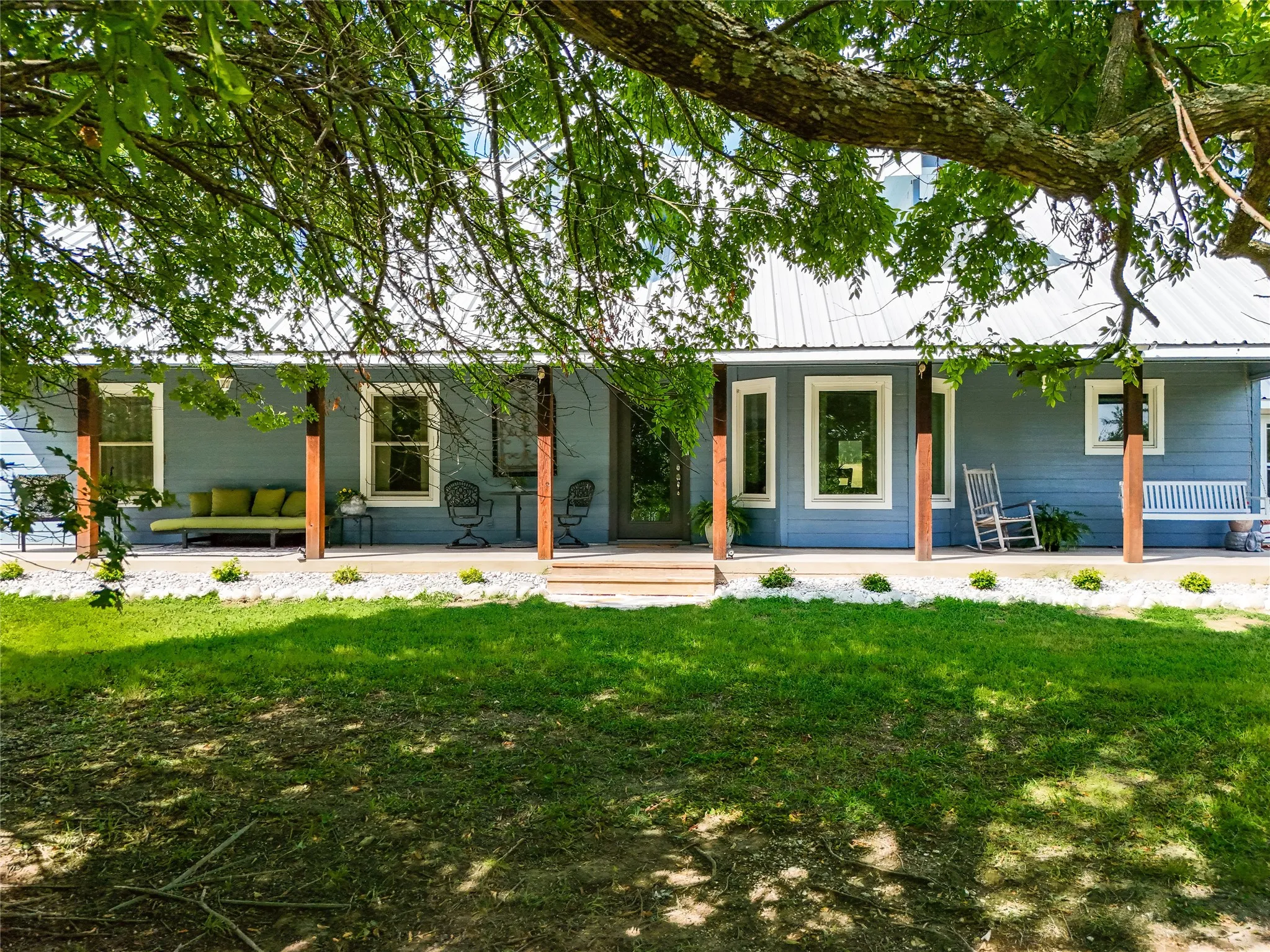 Single Family Residence For Sale in Grayson County , 1088 Bub Hill Road, Whitewright, Texas 75491, 4 Bedroom, 2 Bathroom, 2 Garage spaces, 1,792 Sqft, built in 2003, mls#21383884, Real Estate Agent in Whitewright, Homes For Sale in Grayson county, Homes For Sale in Whitewright, Realtor in Whitewright Texas, Real Estate Brokerage Independent Realty Texas, Luminita Cordes Realtor