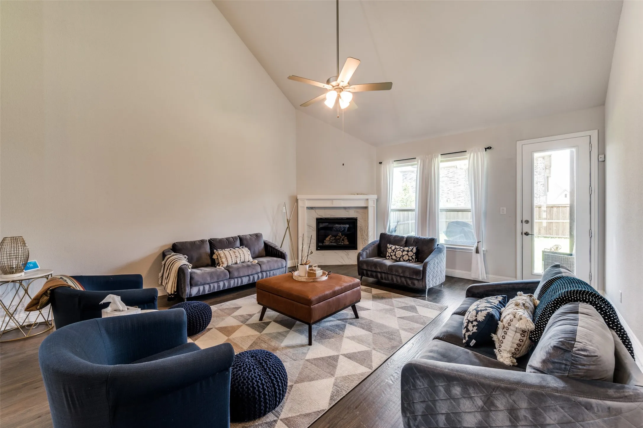 Single Family Residence For Rent in Denton County , 333 Foxthorne Way, Little Elm, Texas 75068, 4 Bedroom, 4 Bathroom, 2 Garage spaces, 3,499 Sqft, built in 2021, mls#21383889, Real Estate Agent in Little Elm, Homes For Rent in Denton county, Homes For Rent in Little Elm, Realtor in Little Elm Texas, Real Estate Brokerage Independent Realty Texas, Luminita Cordes Realtor
