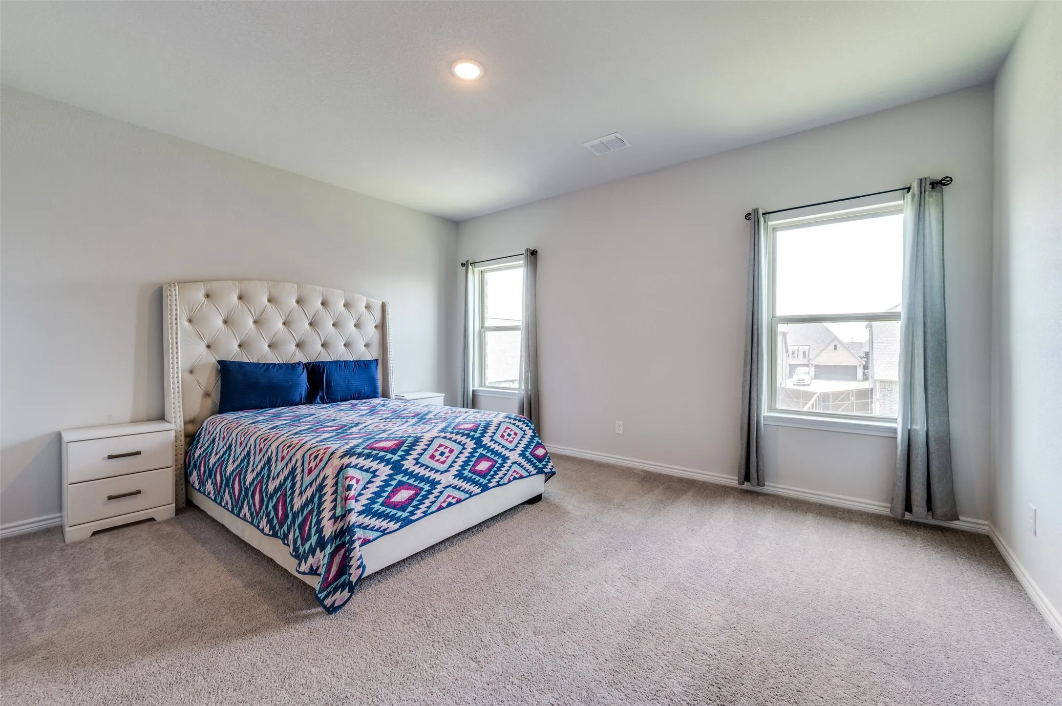 Single Family Residence For Rent in Denton County , 333 Foxthorne Way, Little Elm, Texas 75068, 4 Bedroom, 4 Bathroom, 2 Garage spaces, 3,499 Sqft, built in 2021, mls#21383889, Real Estate Agent in Little Elm, Homes For Rent in Denton county, Homes For Rent in Little Elm, Realtor in Little Elm Texas, Real Estate Brokerage Independent Realty Texas, Luminita Cordes Realtor