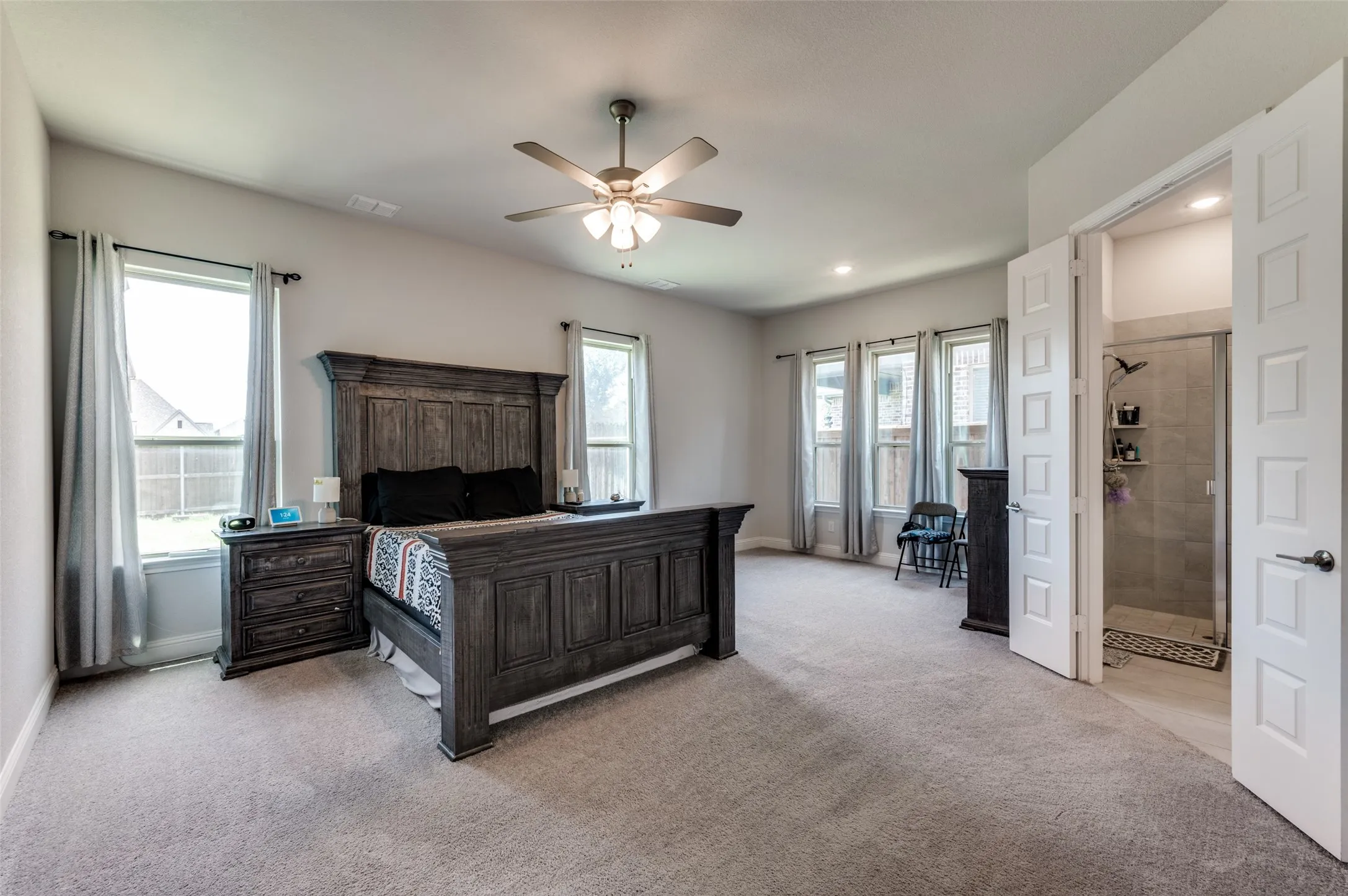 Single Family Residence For Rent in Denton County , 333 Foxthorne Way, Little Elm, Texas 75068, 4 Bedroom, 4 Bathroom, 2 Garage spaces, 3,499 Sqft, built in 2021, mls#21383889, Real Estate Agent in Little Elm, Homes For Rent in Denton county, Homes For Rent in Little Elm, Realtor in Little Elm Texas, Real Estate Brokerage Independent Realty Texas, Luminita Cordes Realtor
