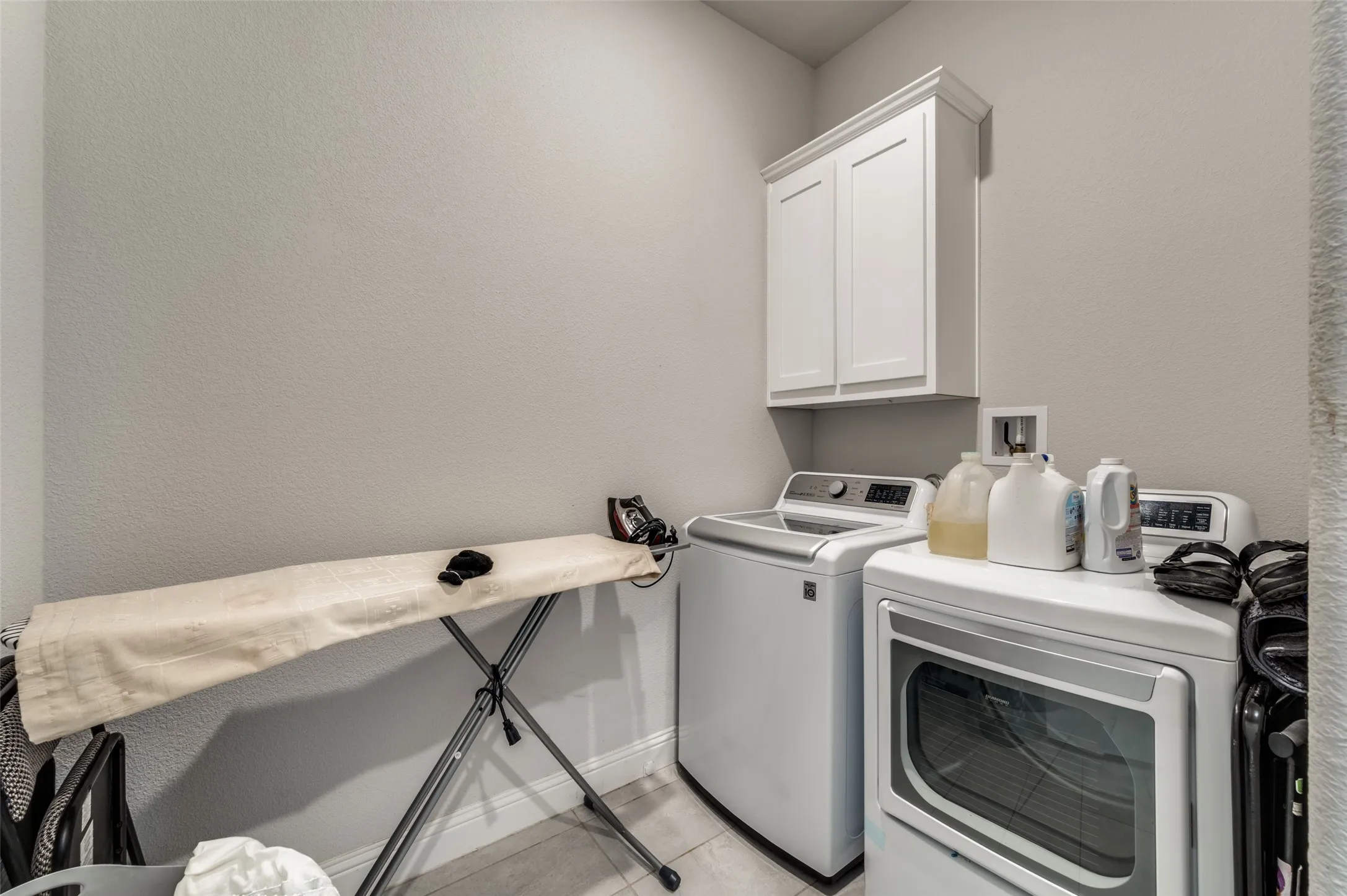 Single Family Residence For Rent in Denton County , 333 Foxthorne Way, Little Elm, Texas 75068, 4 Bedroom, 4 Bathroom, 2 Garage spaces, 3,499 Sqft, built in 2021, mls#21383889, Real Estate Agent in Little Elm, Homes For Rent in Denton county, Homes For Rent in Little Elm, Realtor in Little Elm Texas, Real Estate Brokerage Independent Realty Texas, Luminita Cordes Realtor