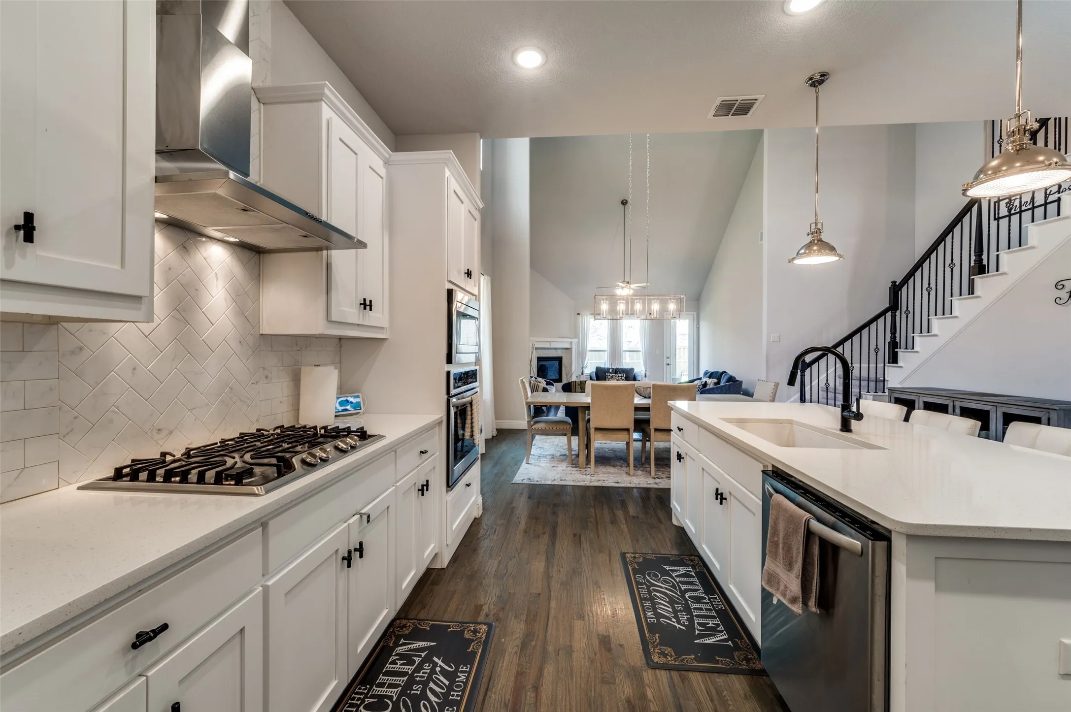 Single Family Residence For Rent in Denton County , 333 Foxthorne Way, Little Elm, Texas 75068, 4 Bedroom, 4 Bathroom, 2 Garage spaces, 3,499 Sqft, built in 2021, mls#21383889, Real Estate Agent in Little Elm, Homes For Rent in Denton county, Homes For Rent in Little Elm, Realtor in Little Elm Texas, Real Estate Brokerage Independent Realty Texas, Luminita Cordes Realtor