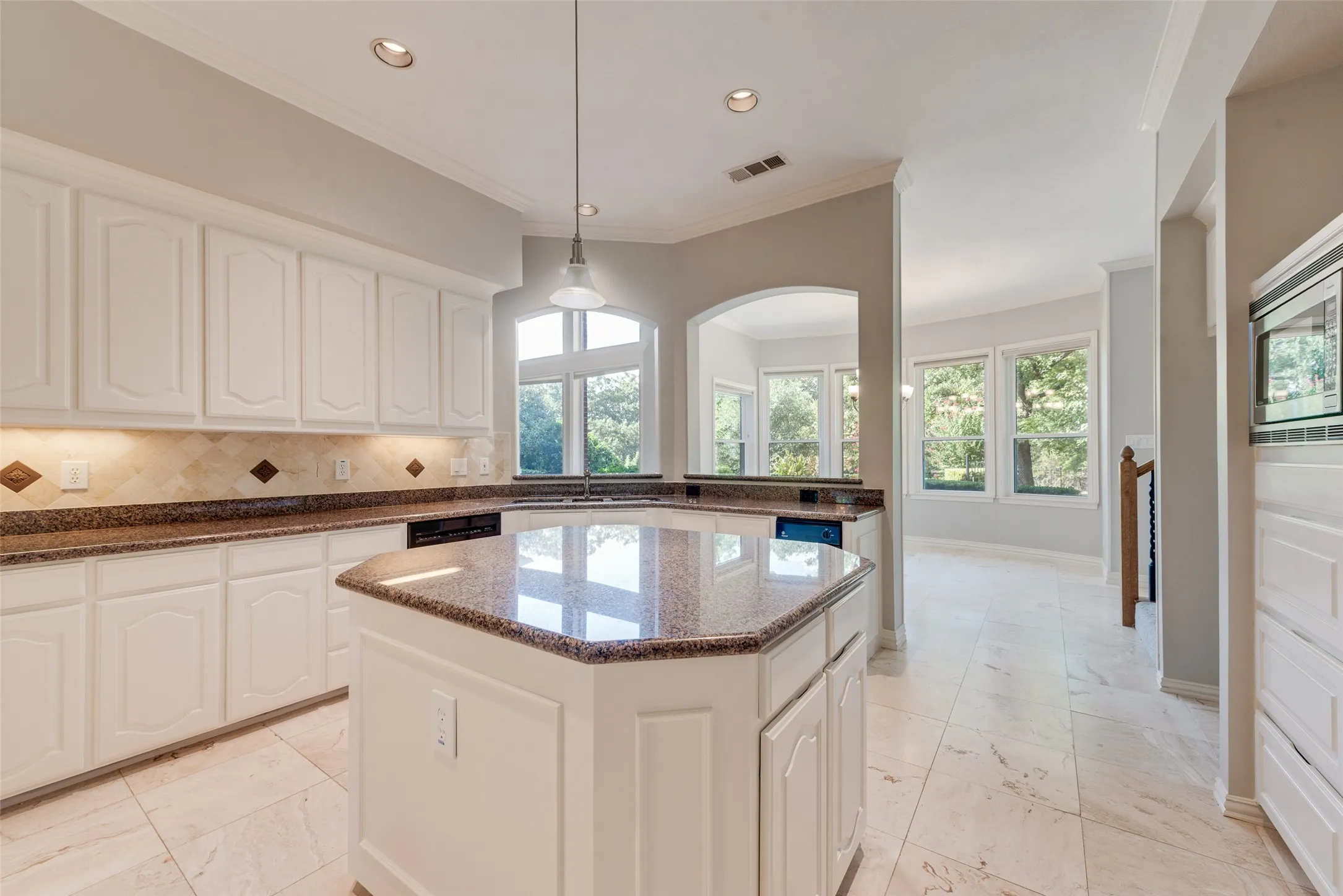 TRIPLE SINK, WORK ISLAND WITH STORAGE