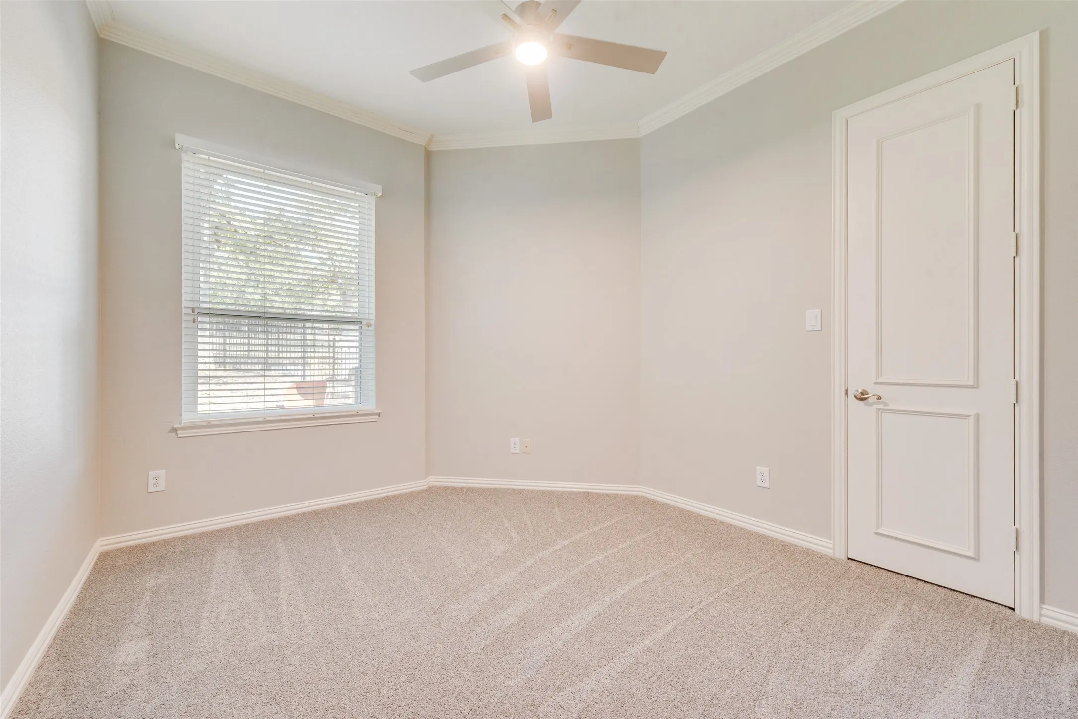 1ST FLOOR GUESTROOM