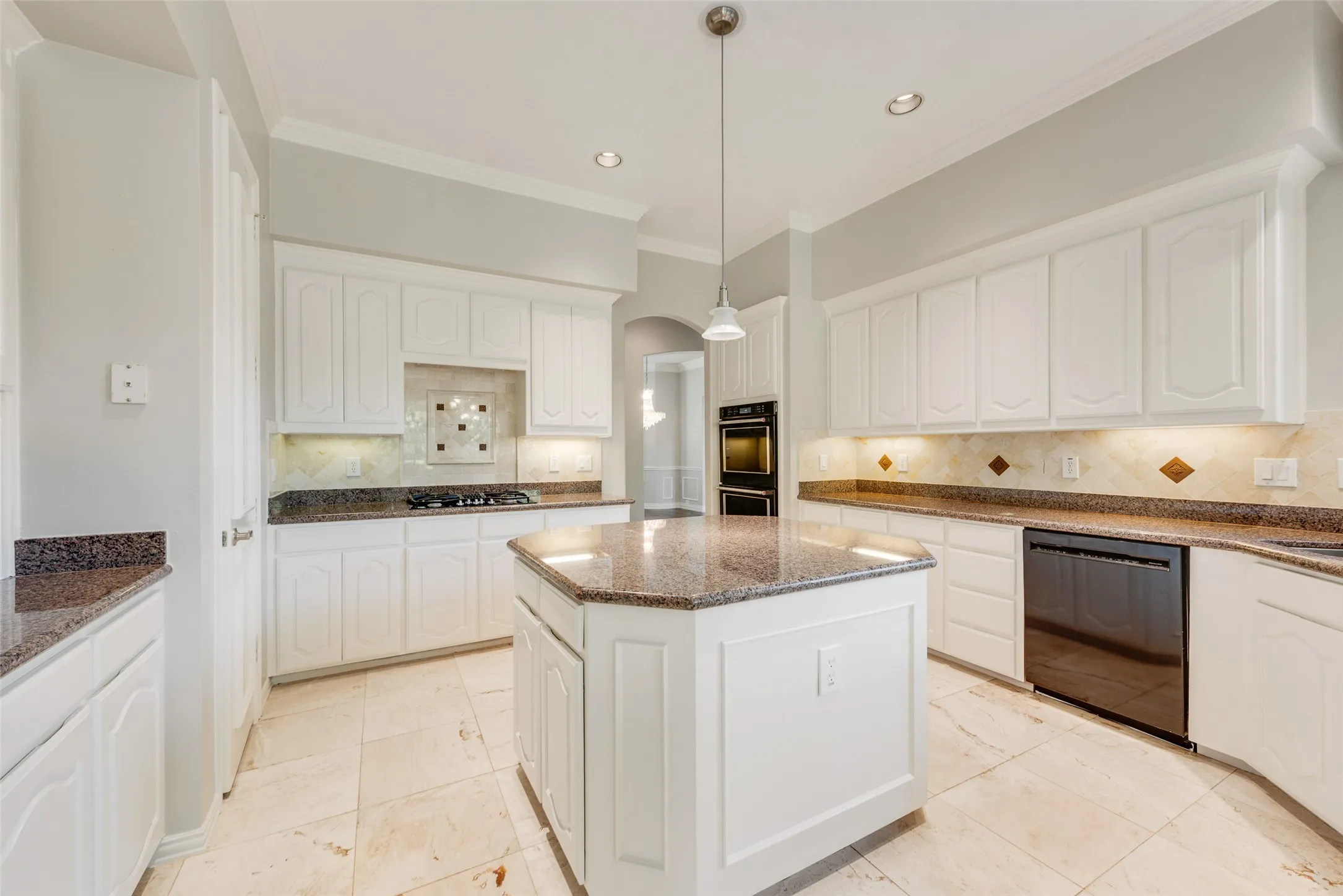 WALKIN PANTRY, ISLAND WITH STORAGE, TRAVERTINE FLOORING