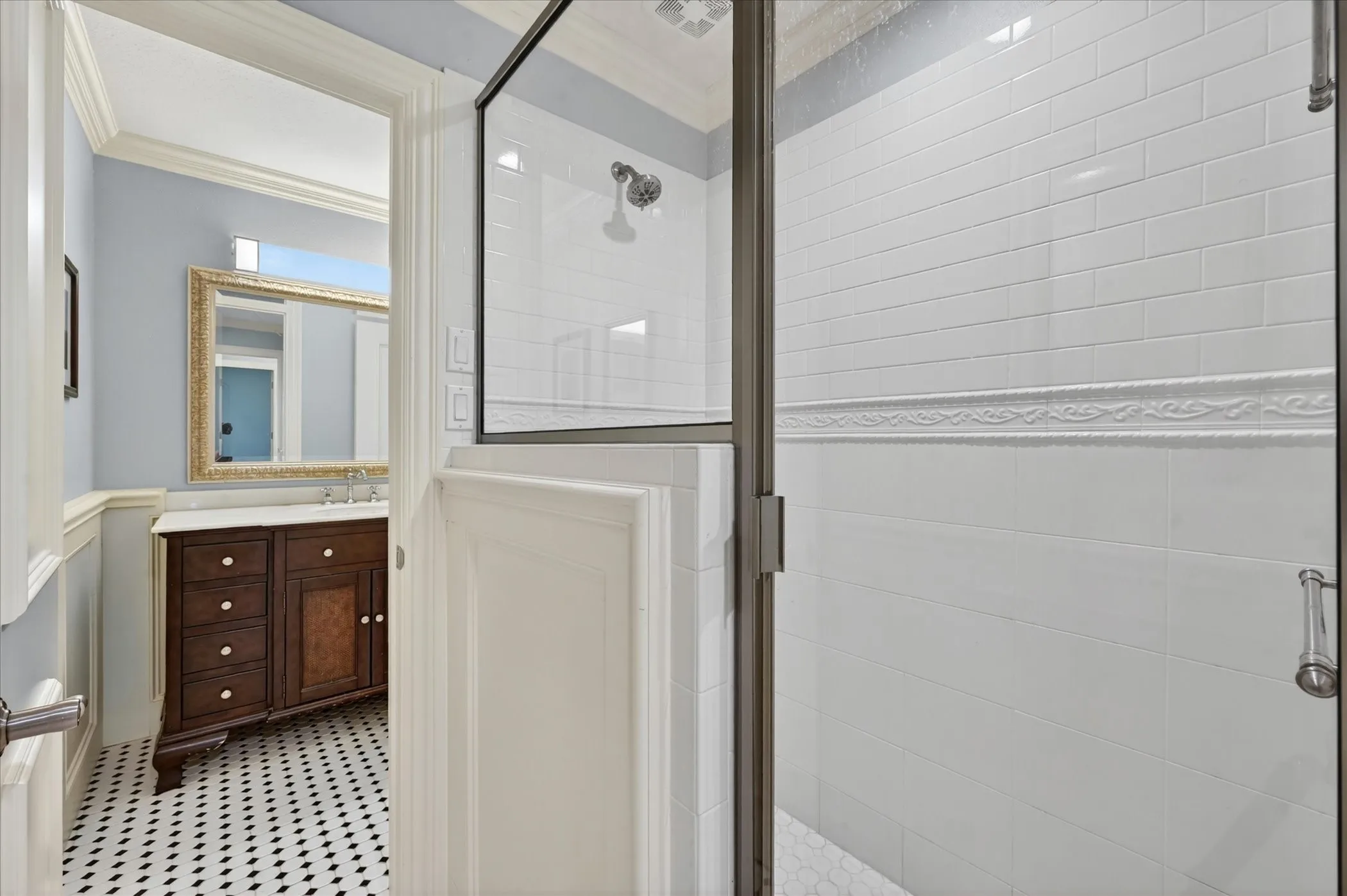 Single Family Residence For Sale in Collin County , 731 Creekwood Drive N, Fairview, Texas 75069, 4 Bedroom, 4 Bathroom, 3 Garage spaces, 4,576 Sqft, built in 2000, mls#21364962, Real Estate Agent in Fairview, Homes For Sale in Collin county, Homes For Sale in Fairview, Realtor in Fairview Texas, Real Estate Brokerage Independent Realty Texas, Luminita Cordes Realtor