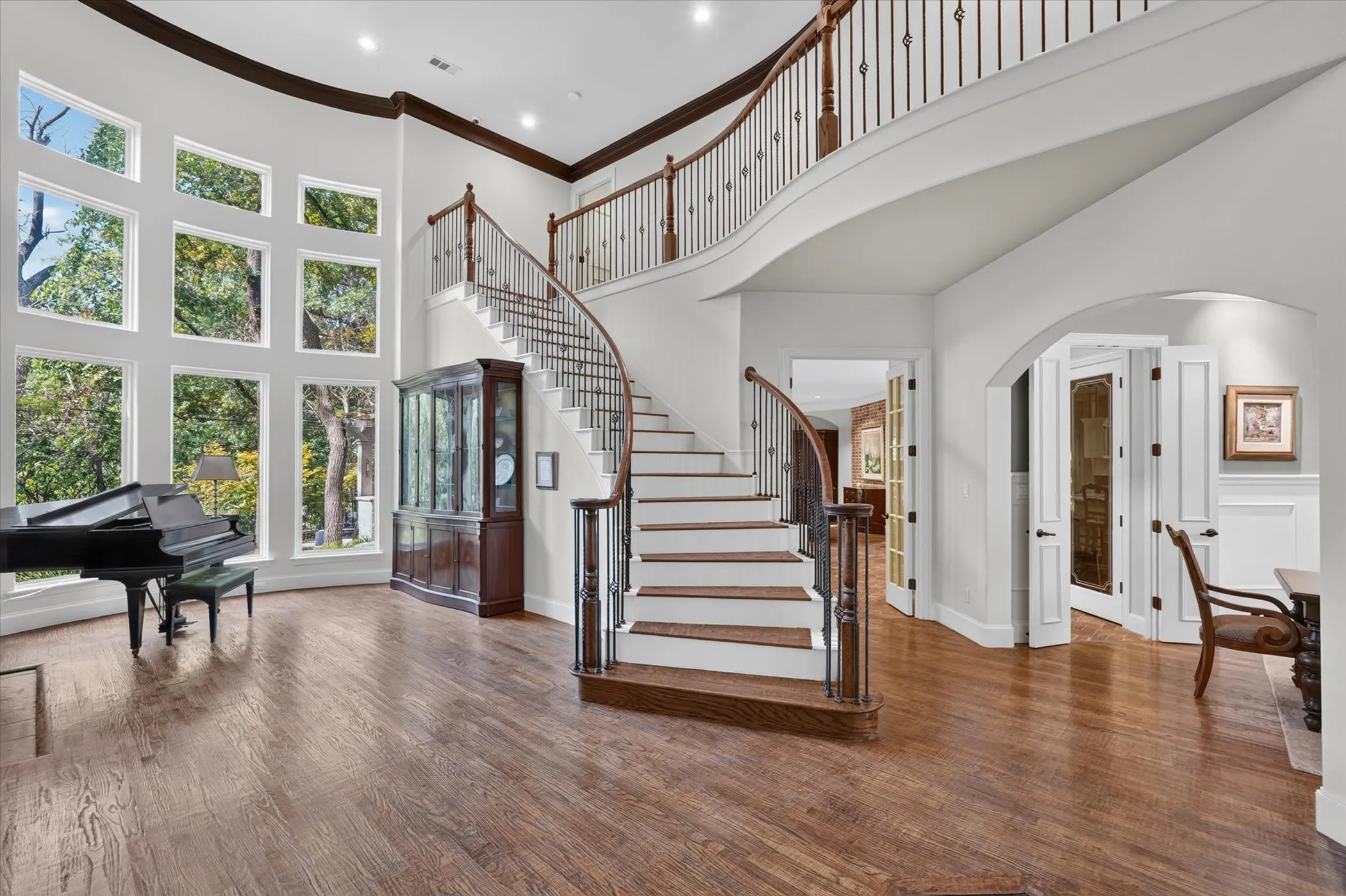 Single Family Residence For Sale in Collin County , 731 Creekwood Drive N, Fairview, Texas 75069, 4 Bedroom, 4 Bathroom, 3 Garage spaces, 4,576 Sqft, built in 2000, mls#21364962, Real Estate Agent in Fairview, Homes For Sale in Collin county, Homes For Sale in Fairview, Realtor in Fairview Texas, Real Estate Brokerage Independent Realty Texas, Luminita Cordes Realtor