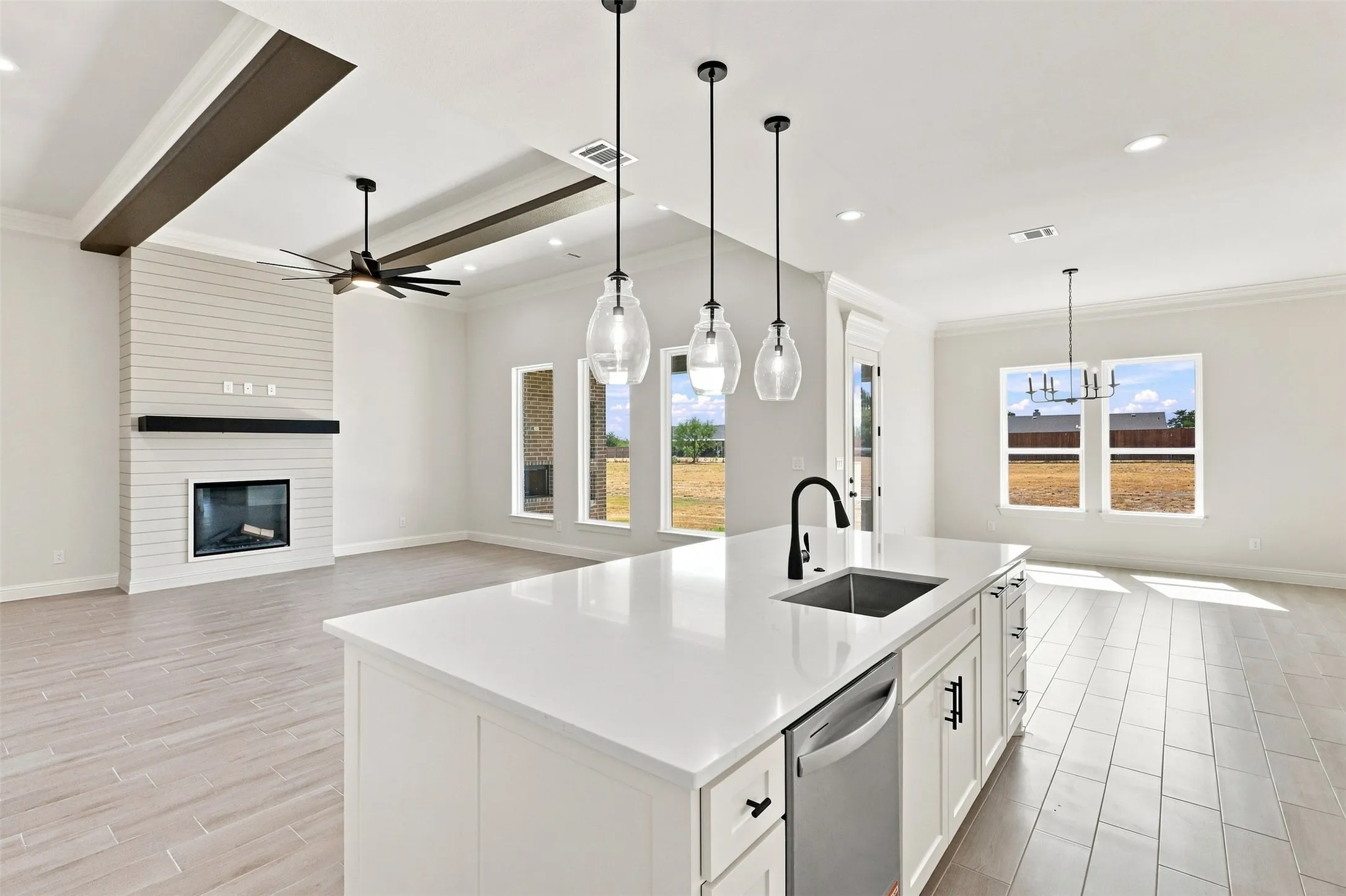 Single Family Residence For Sale in Parker County , 3155 Infinity Drive, Weatherford, Texas 76087, 4 Bedroom, 3 Bathroom, 3 Garage spaces, 2,715 Sqft, built in 2026, mls#21382939, Real Estate Agent in Weatherford, Homes For Sale in Parker county, Homes For Sale in Weatherford, Realtor in Weatherford Texas, Real Estate Brokerage Independent Realty Texas, Luminita Cordes Realtor