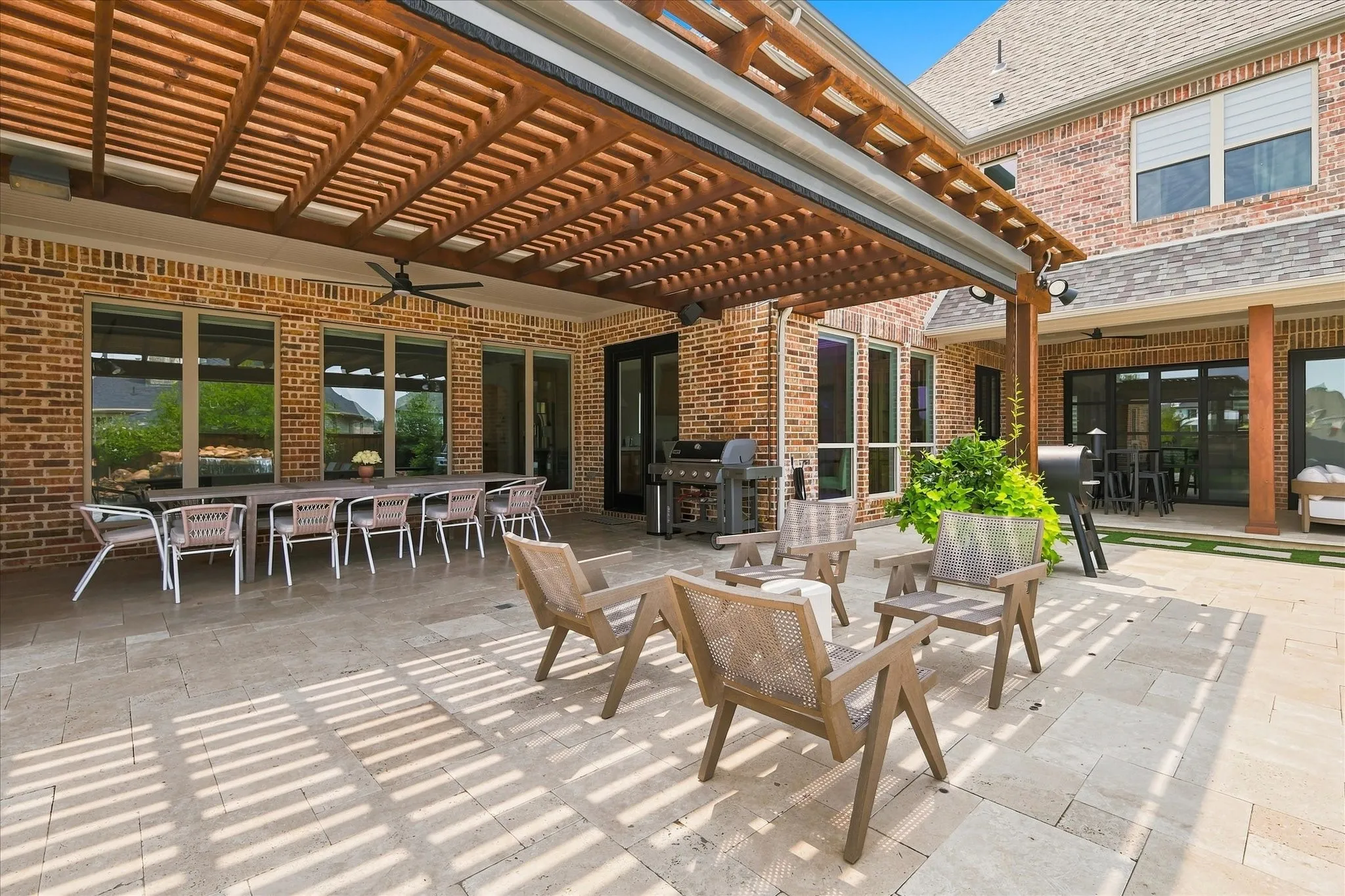 Single Family Residence For Sale in Denton County , 12967 Mahogany Court, Frisco, Texas 75033, 6 Bedroom, 7 Bathroom, 3 Garage spaces, 5,577 Sqft, built in 2014, mls#21380919, Real Estate Agent in Frisco, Homes For Sale in Denton county, Homes For Sale in Frisco, Realtor in Frisco Texas, Real Estate Brokerage Independent Realty Texas, Luminita Cordes Realtor