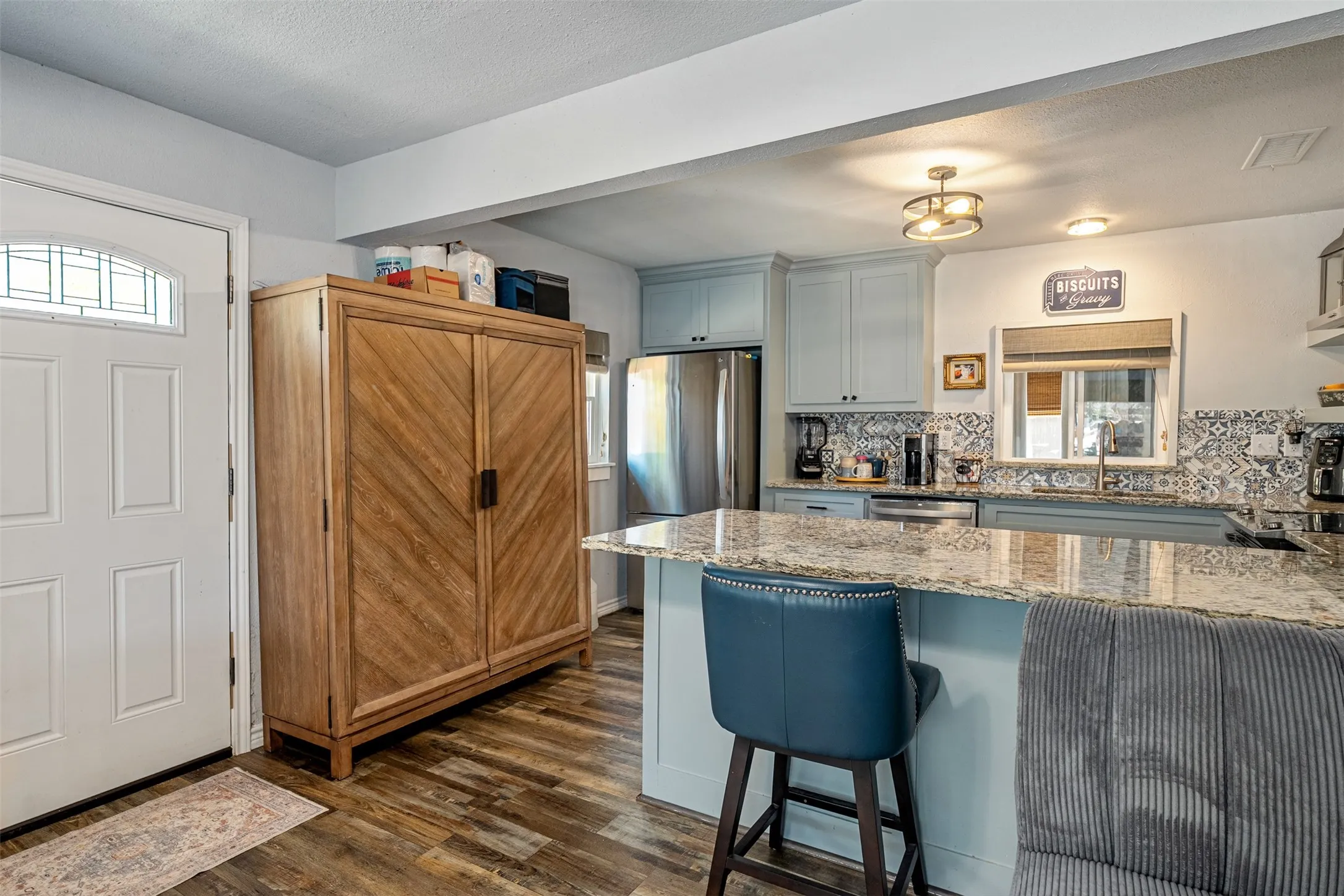 Single Family Residence For Sale in Henderson County , 101 Merry Way, Gun Barrel City, Texas 75156, 3 Bedroom, 2 Bathroom, 1 Garage spaces, 1,352 Sqft, built in 2024, mls#21382766, Real Estate Agent in Gun Barrel City, Homes For Sale in Henderson county, Homes For Sale in Gun Barrel City, Realtor in Gun Barrel City Texas, Real Estate Brokerage Independent Realty Texas, Luminita Cordes Realtor