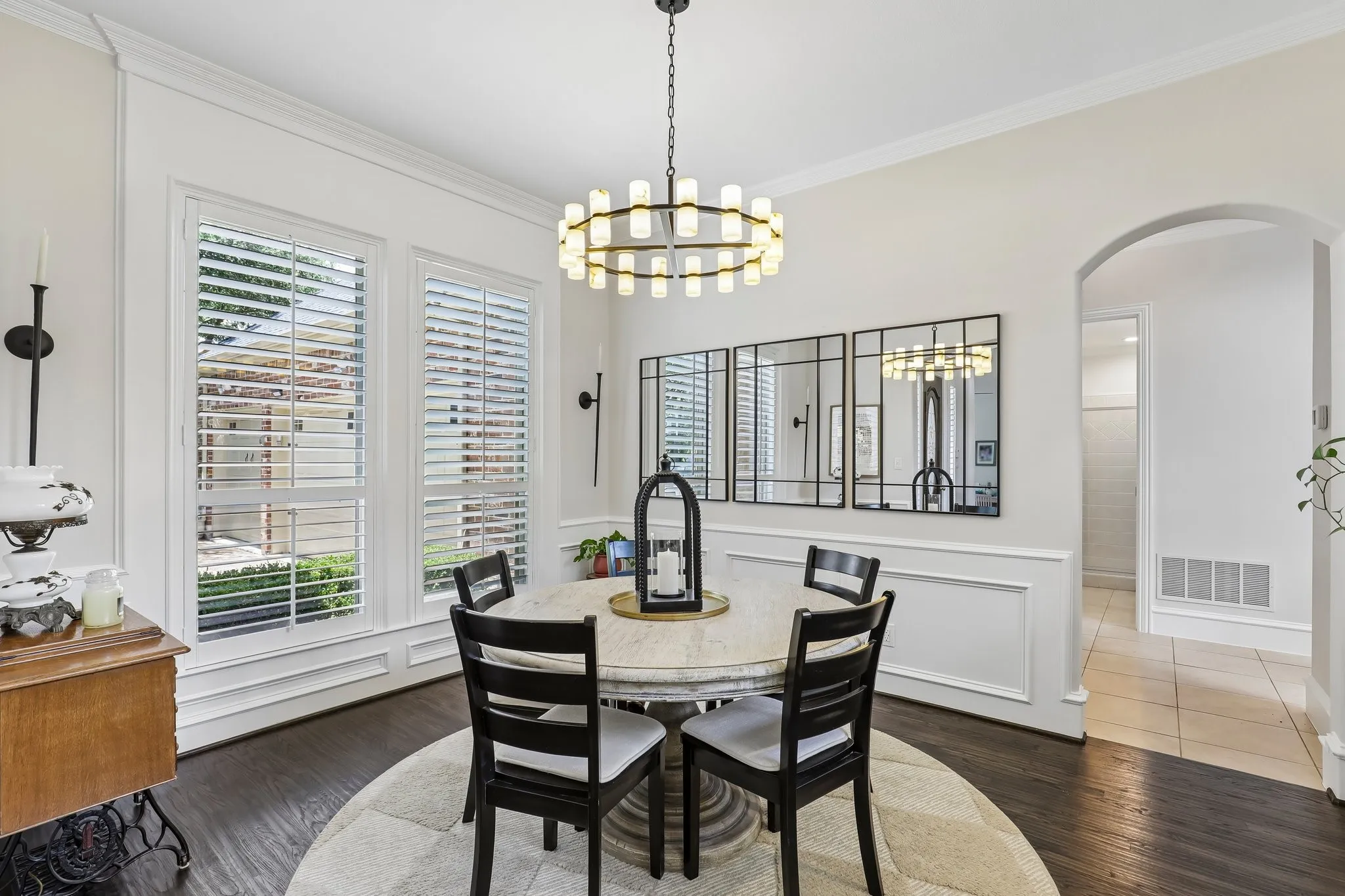 Single Family Residence For Sale in Rockwall County , 812 White Buffalo Lane, Heath, Texas 75032, 4 Bedroom, 5 Bathroom, 3 Garage spaces, 4,012 Sqft, built in 2000, mls#21383665, Real Estate Agent in Heath, Homes For Sale in Rockwall county, Homes For Sale in Heath, Realtor in Heath Texas, Real Estate Brokerage Independent Realty Texas, Luminita Cordes Realtor