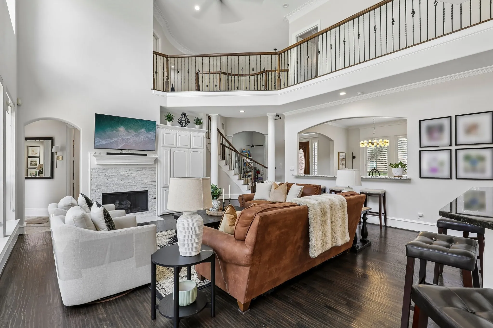 Single Family Residence For Sale in Rockwall County , 812 White Buffalo Lane, Heath, Texas 75032, 4 Bedroom, 5 Bathroom, 3 Garage spaces, 4,012 Sqft, built in 2000, mls#21383665, Real Estate Agent in Heath, Homes For Sale in Rockwall county, Homes For Sale in Heath, Realtor in Heath Texas, Real Estate Brokerage Independent Realty Texas, Luminita Cordes Realtor