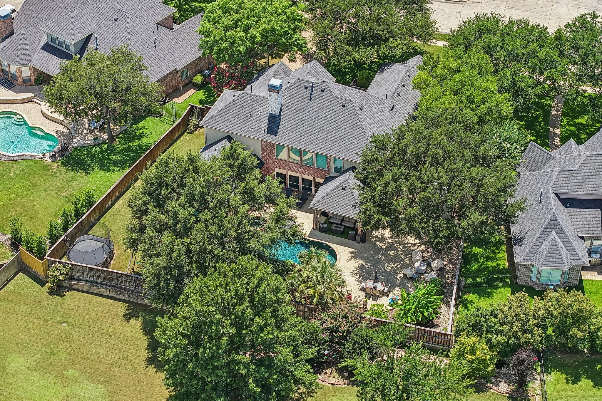 Single Family Residence For Sale in Rockwall County , 812 White Buffalo Lane, Heath, Texas 75032, 4 Bedroom, 5 Bathroom, 3 Garage spaces, 4,012 Sqft, built in 2000, mls#21383665, Real Estate Agent in Heath, Homes For Sale in Rockwall county, Homes For Sale in Heath, Realtor in Heath Texas, Real Estate Brokerage Independent Realty Texas, Luminita Cordes Realtor