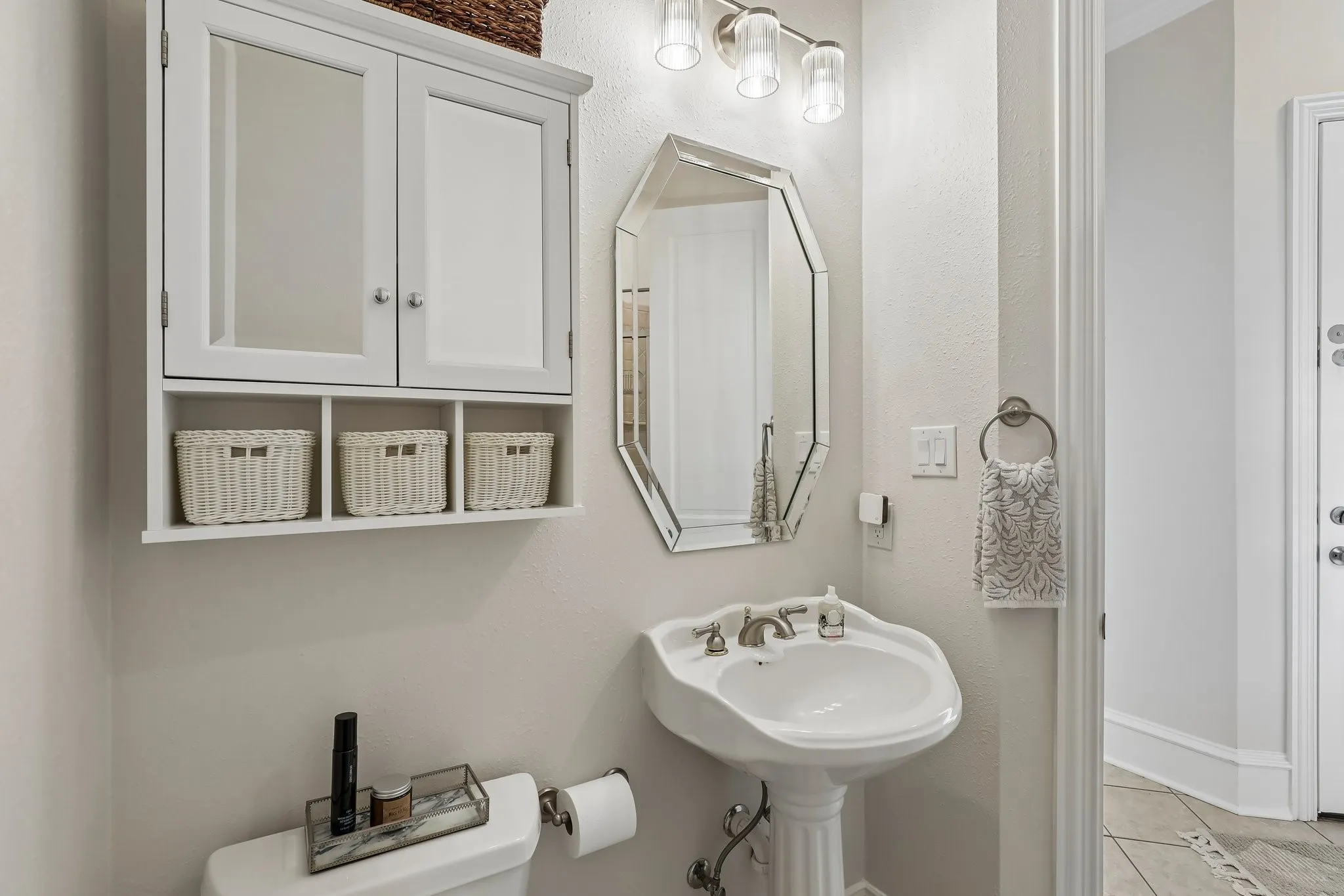 Single Family Residence For Sale in Rockwall County , 812 White Buffalo Lane, Heath, Texas 75032, 4 Bedroom, 5 Bathroom, 3 Garage spaces, 4,012 Sqft, built in 2000, mls#21383665, Real Estate Agent in Heath, Homes For Sale in Rockwall county, Homes For Sale in Heath, Realtor in Heath Texas, Real Estate Brokerage Independent Realty Texas, Luminita Cordes Realtor