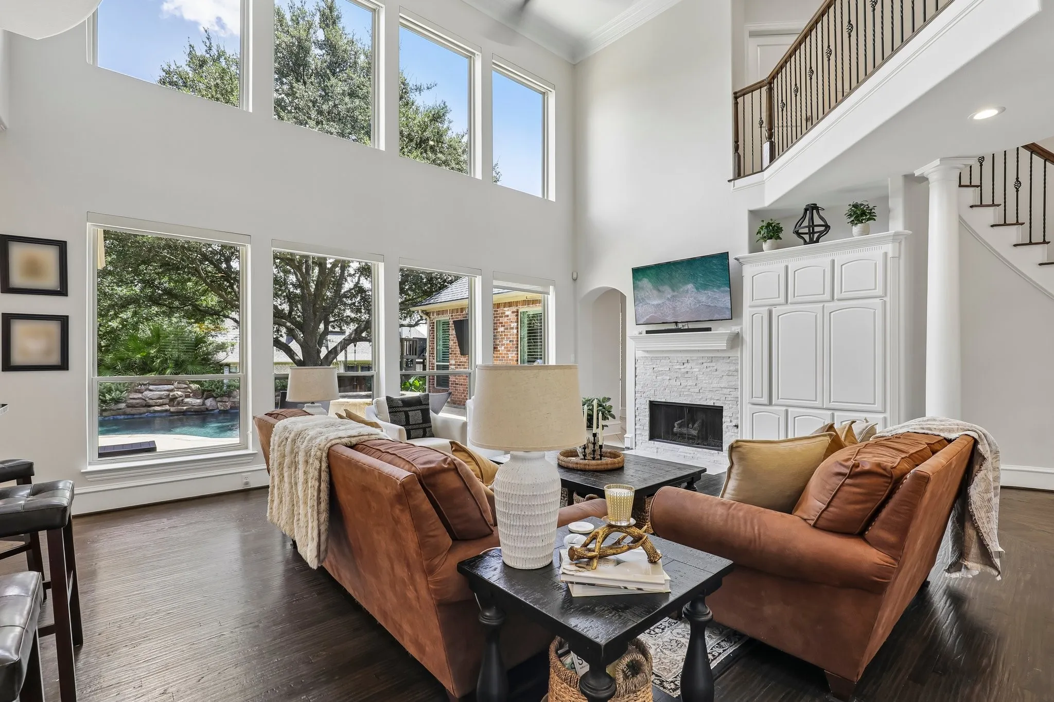 Single Family Residence For Sale in Rockwall County , 812 White Buffalo Lane, Heath, Texas 75032, 4 Bedroom, 5 Bathroom, 3 Garage spaces, 4,012 Sqft, built in 2000, mls#21383665, Real Estate Agent in Heath, Homes For Sale in Rockwall county, Homes For Sale in Heath, Realtor in Heath Texas, Real Estate Brokerage Independent Realty Texas, Luminita Cordes Realtor