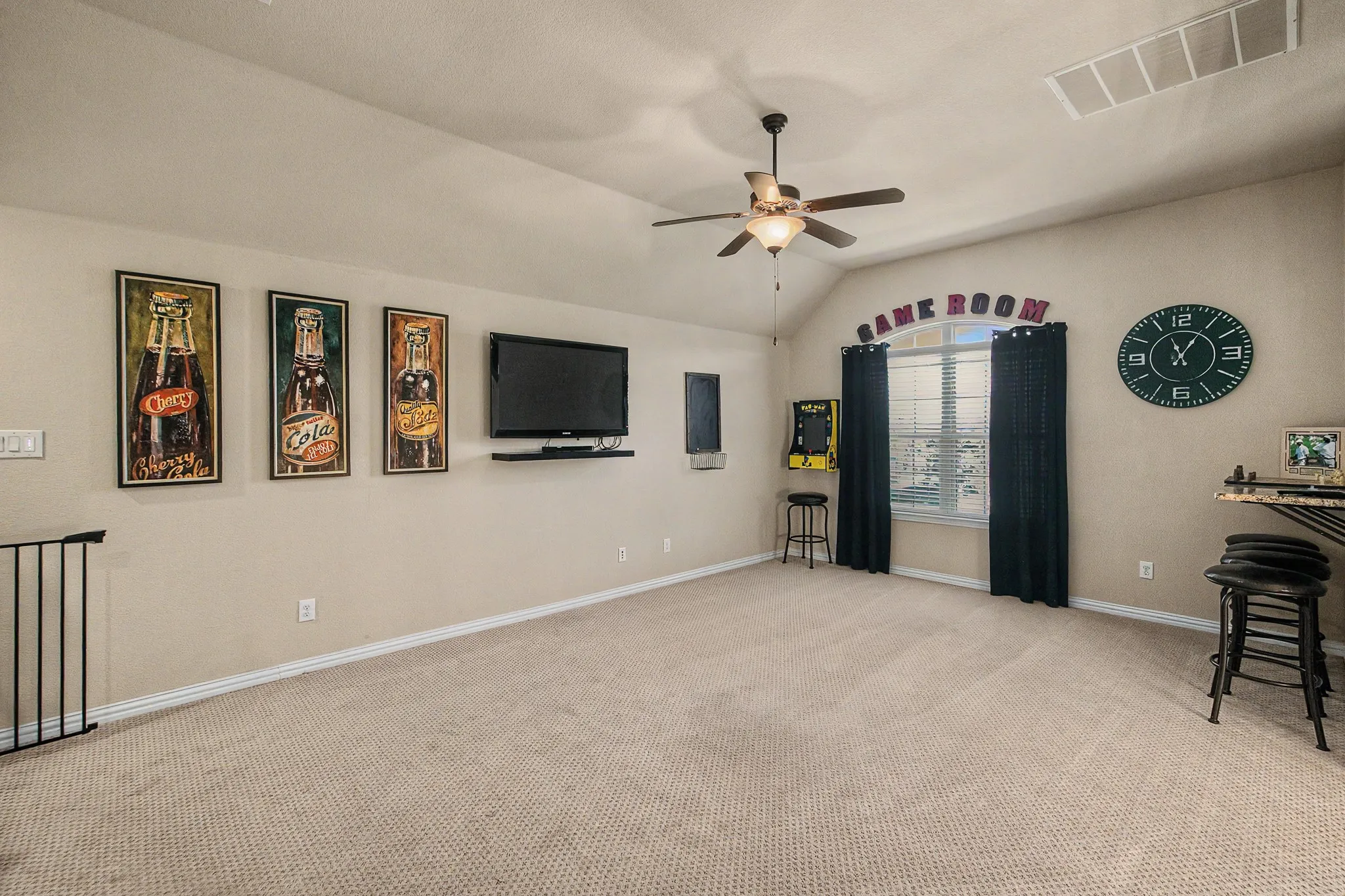 Single Family Residence For Sale in Collin County , 9939 Amberwoods Lane, Frisco, Texas 75035, 4 Bedroom, 5 Bathroom, 3 Garage spaces, 3,800 Sqft, built in 2014, mls#21383693, Real Estate Agent in Frisco, Homes For Sale in Collin county, Homes For Sale in Frisco, Realtor in Frisco Texas, Real Estate Brokerage Independent Realty Texas, Luminita Cordes Realtor