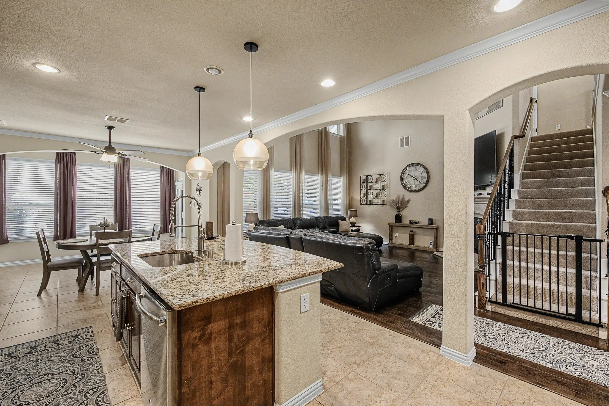 Eat-in Kitchen with Island, double ovens, gas cooktop and lots of storage!