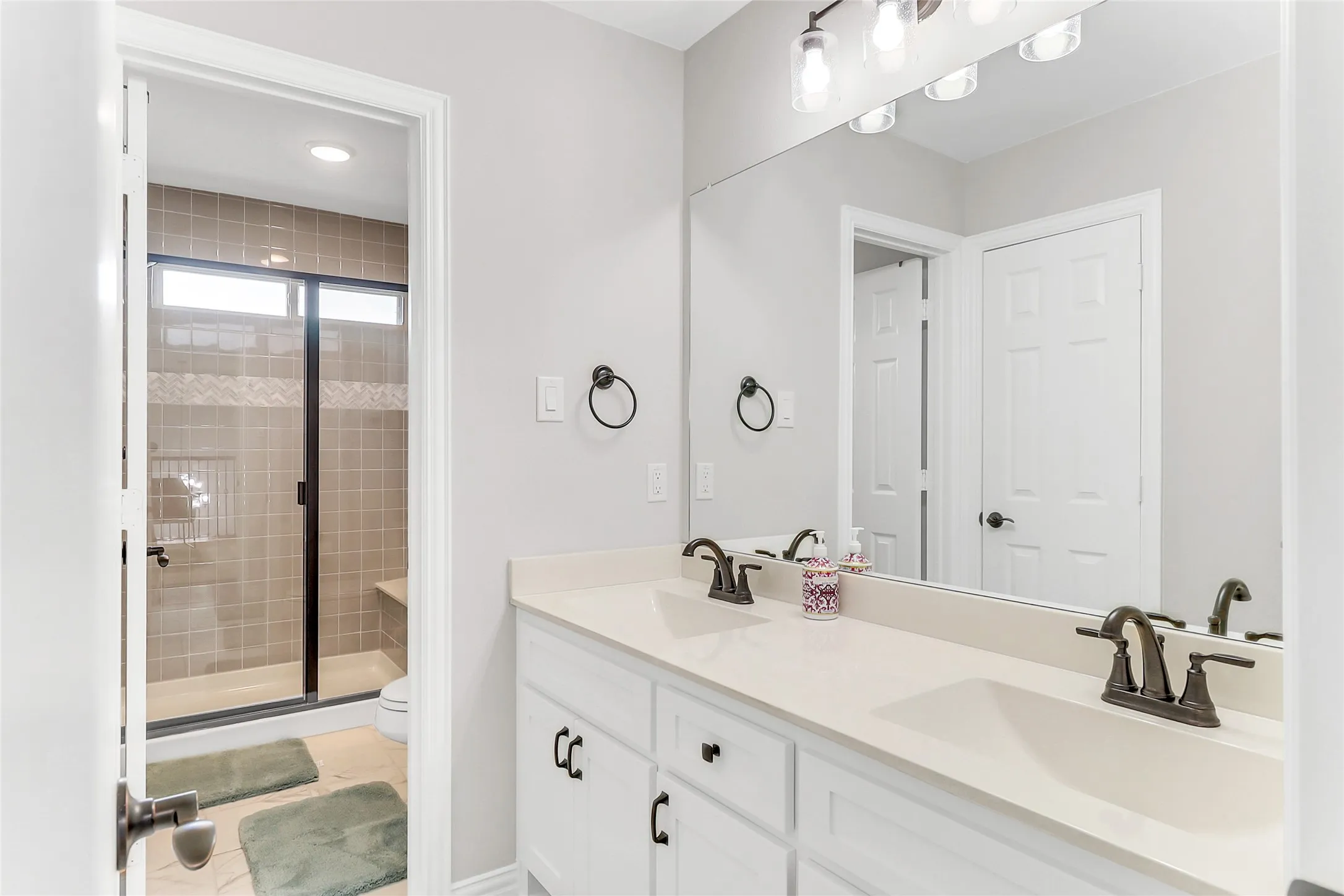 Single Family Residence For Sale in Collin County , 3425 Cotton Mill Road, Celina, Texas 75009, 5 Bedroom, 4 Bathroom, 2 Garage spaces, 4,032 Sqft, built in 2022, mls#21383911, Real Estate Agent in Celina, Homes For Sale in Collin county, Homes For Sale in Celina, Realtor in Celina Texas, Real Estate Brokerage Independent Realty Texas, Luminita Cordes Realtor