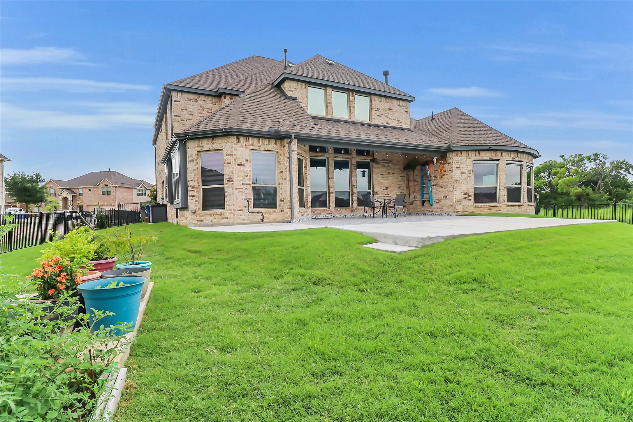 Single Family Residence For Sale in Collin County , 3425 Cotton Mill Road, Celina, Texas 75009, 5 Bedroom, 4 Bathroom, 2 Garage spaces, 4,032 Sqft, built in 2022, mls#21383911, Real Estate Agent in Celina, Homes For Sale in Collin county, Homes For Sale in Celina, Realtor in Celina Texas, Real Estate Brokerage Independent Realty Texas, Luminita Cordes Realtor