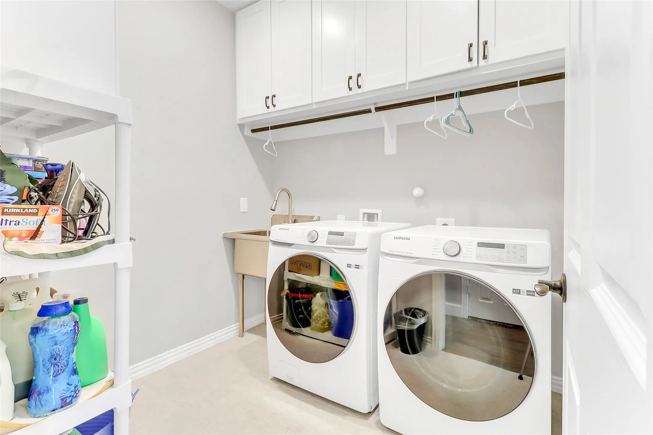 Single Family Residence For Sale in Collin County , 3425 Cotton Mill Road, Celina, Texas 75009, 5 Bedroom, 4 Bathroom, 2 Garage spaces, 4,032 Sqft, built in 2022, mls#21383911, Real Estate Agent in Celina, Homes For Sale in Collin county, Homes For Sale in Celina, Realtor in Celina Texas, Real Estate Brokerage Independent Realty Texas, Luminita Cordes Realtor