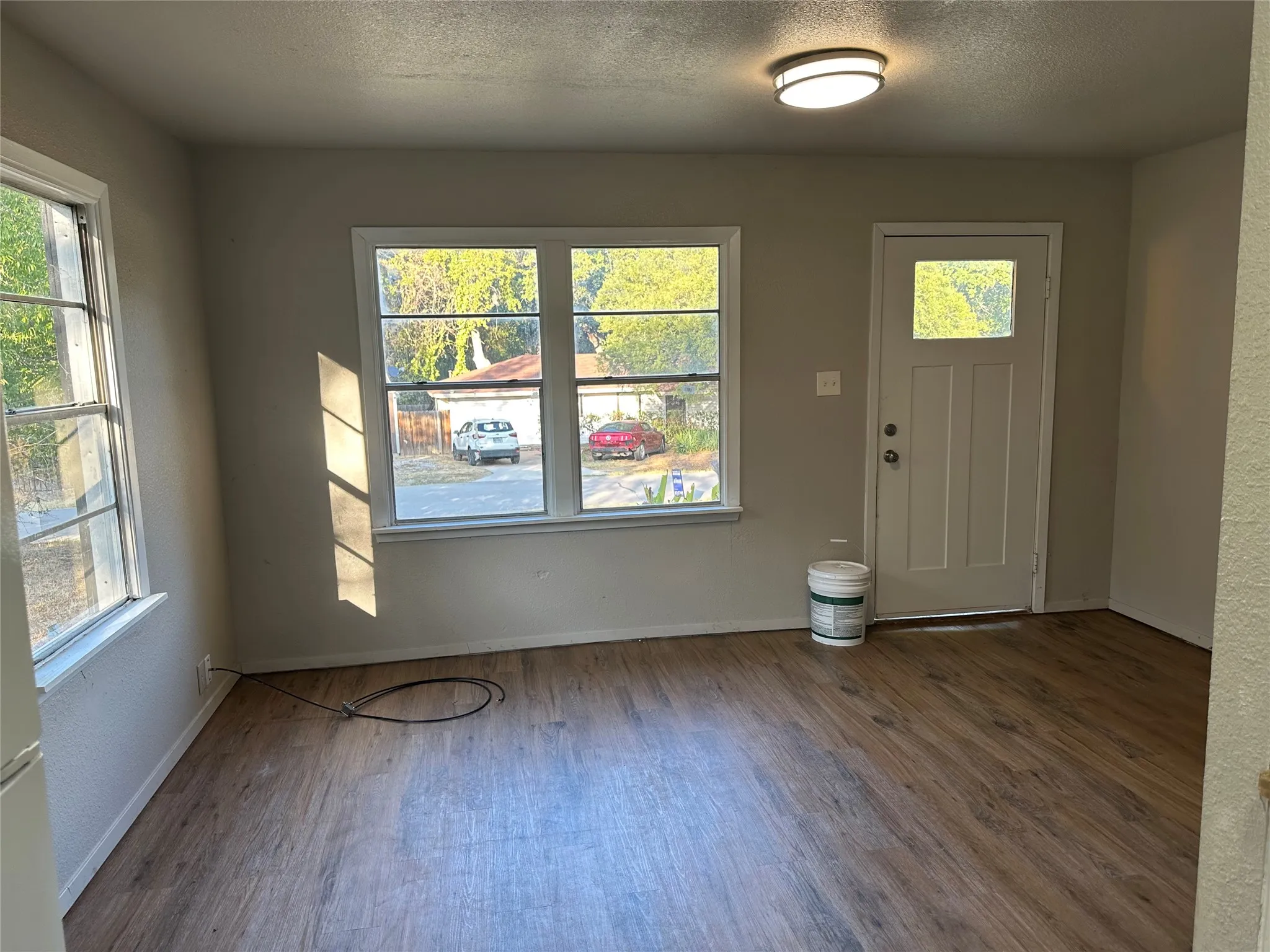 Single Family Residence For Sale in Tarrant County , 137 Lynn Drive, Azle, Texas 76020, 2 Bedroom, 1 Bathroom, Garage spaces, 698 Sqft, built in 1965, mls#21383913, Real Estate Agent in Azle, Homes For Sale in Tarrant county, Homes For Sale in Azle, Realtor in Azle Texas, Real Estate Brokerage Independent Realty Texas, Luminita Cordes Realtor