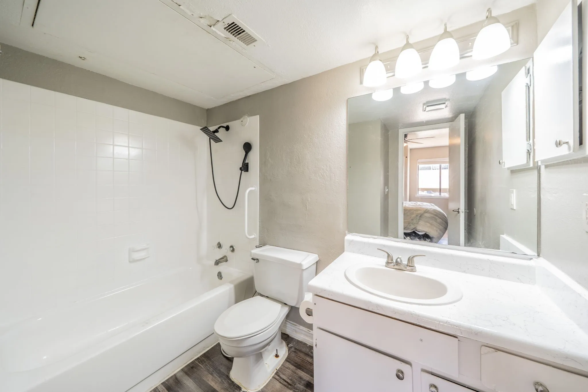 Primary ensuite