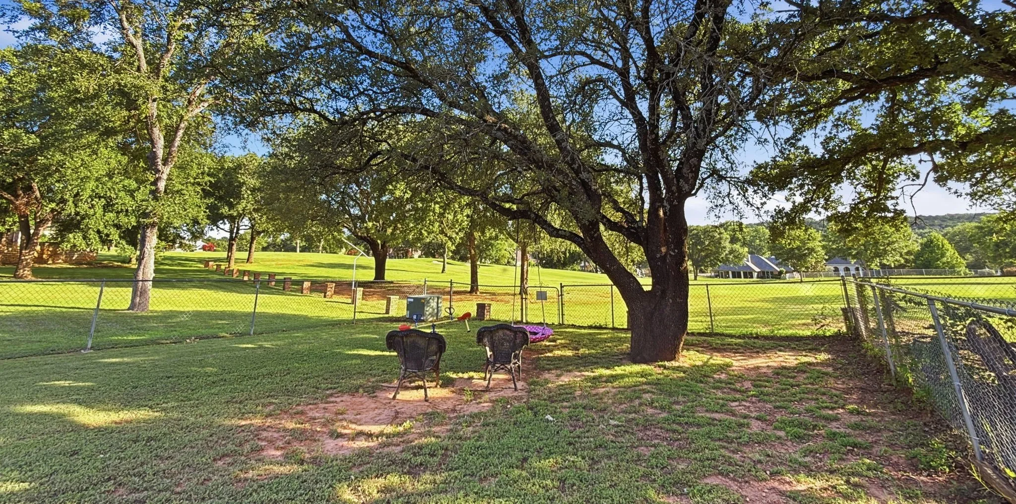 Single Family Residence For Sale in Hood County , 9012 Bontura Road, Granbury, Texas 76049, 3 Bedroom, 3 Bathroom, 2 Garage spaces, 2,383 Sqft, built in 1980, mls#21383916, Real Estate Agent in Granbury, Homes For Sale in Hood county, Homes For Sale in Granbury, Realtor in Granbury Texas, Real Estate Brokerage Independent Realty Texas, Luminita Cordes Realtor