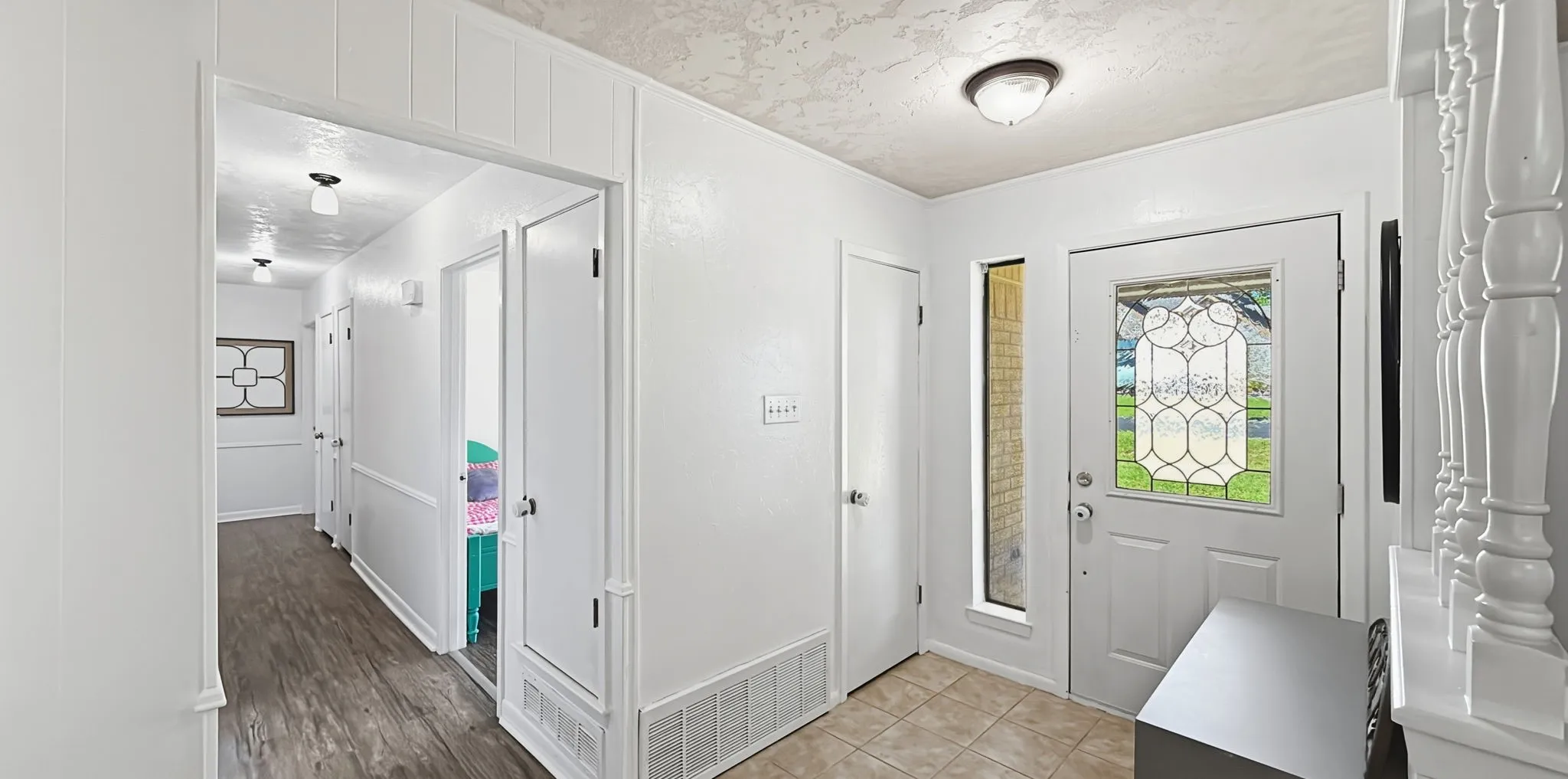 Single Family Residence For Sale in Hood County , 9012 Bontura Road, Granbury, Texas 76049, 3 Bedroom, 3 Bathroom, 2 Garage spaces, 2,383 Sqft, built in 1980, mls#21383916, Real Estate Agent in Granbury, Homes For Sale in Hood county, Homes For Sale in Granbury, Realtor in Granbury Texas, Real Estate Brokerage Independent Realty Texas, Luminita Cordes Realtor
